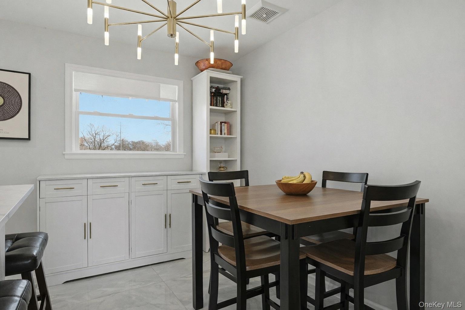 Single Family Sipp  Suffolk County, NY 11763, MLS-981970-11