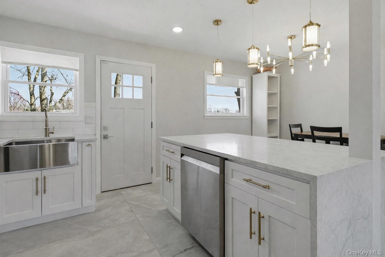 Single Family Sipp  Suffolk County, NY 11763, MLS-981970-15