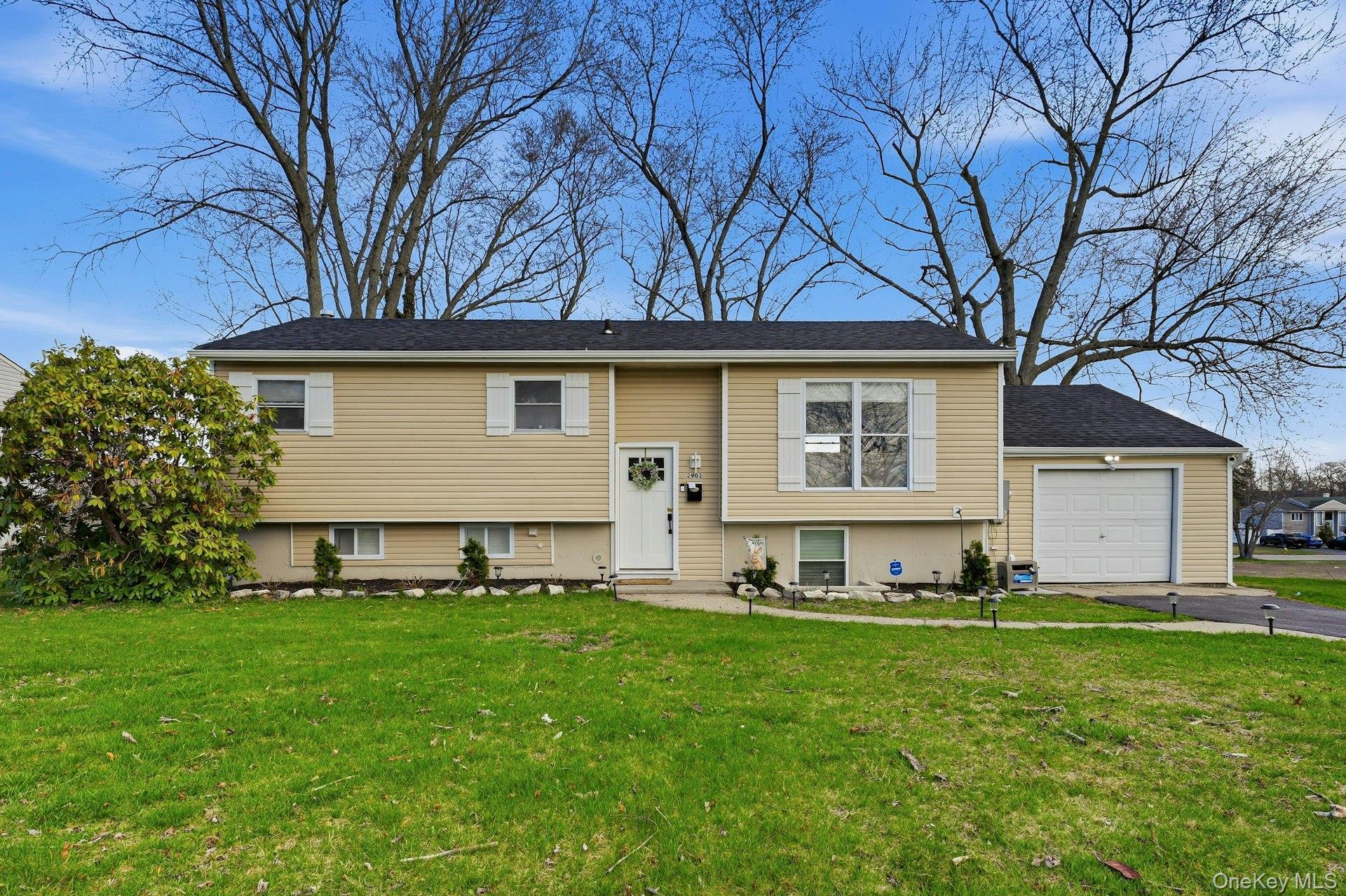 Single Family Sipp  Suffolk County, NY 11763, MLS-981970-2