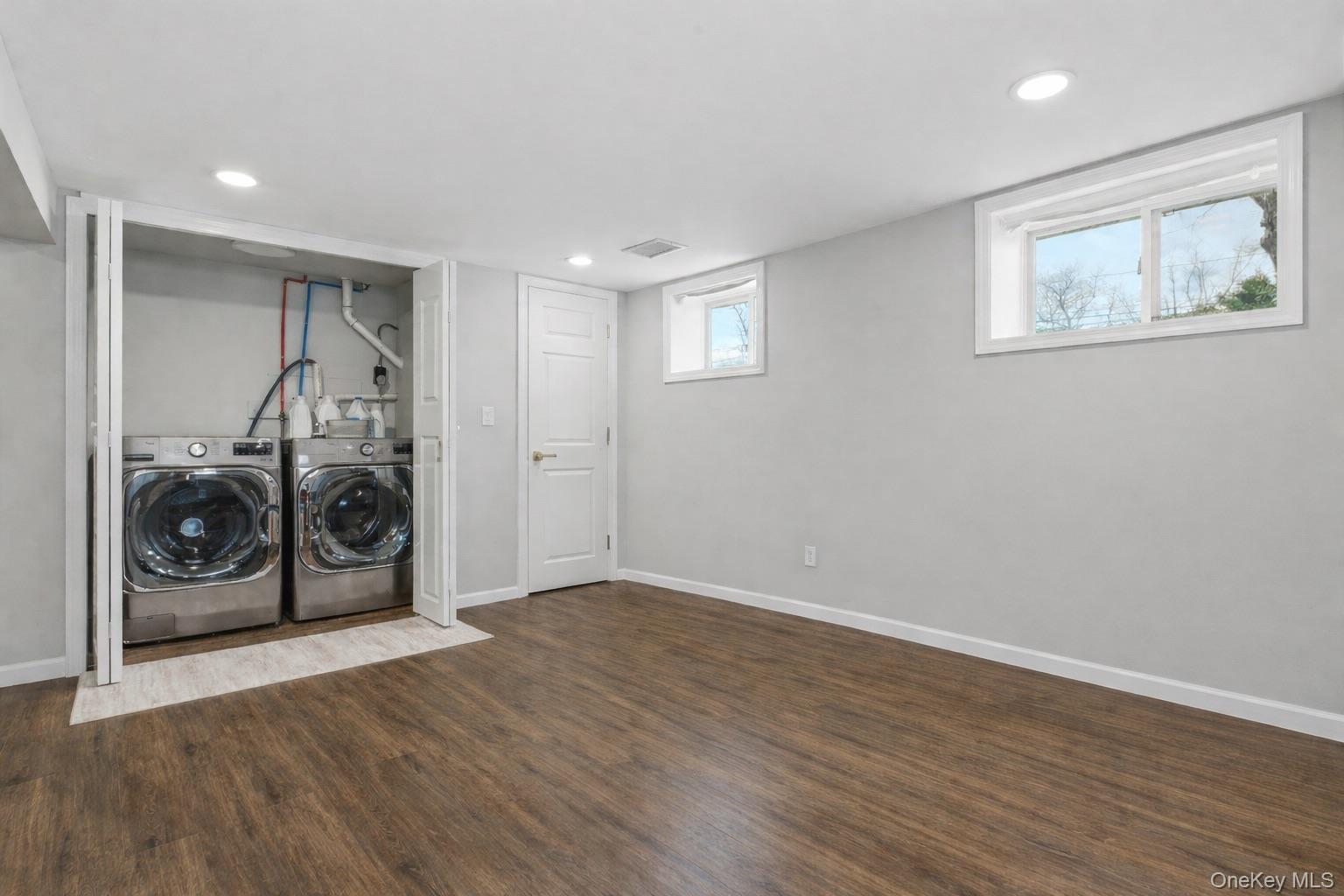 Single Family Sipp  Suffolk County, NY 11763, MLS-981970-24