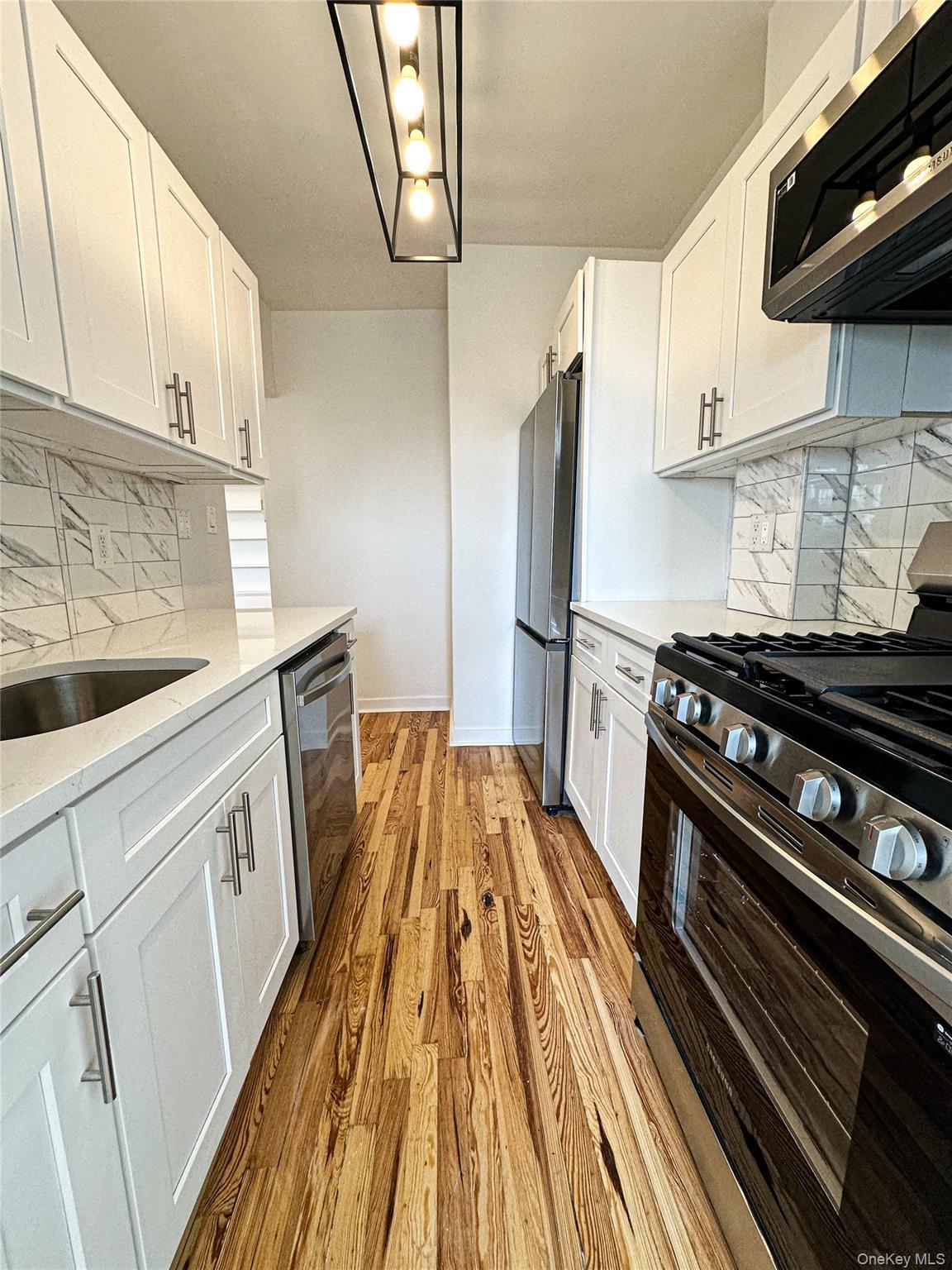 Coop 78th  Queens, NY 11372, MLS-981975-2