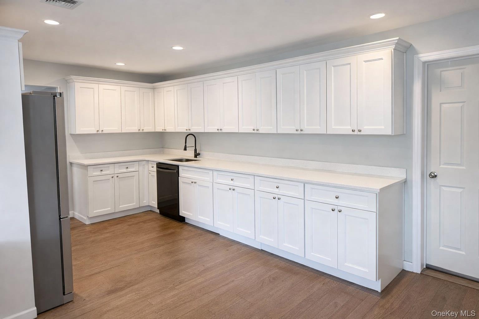 Single Family Manor Lane  Suffolk County, NY 11790, MLS-981985-11