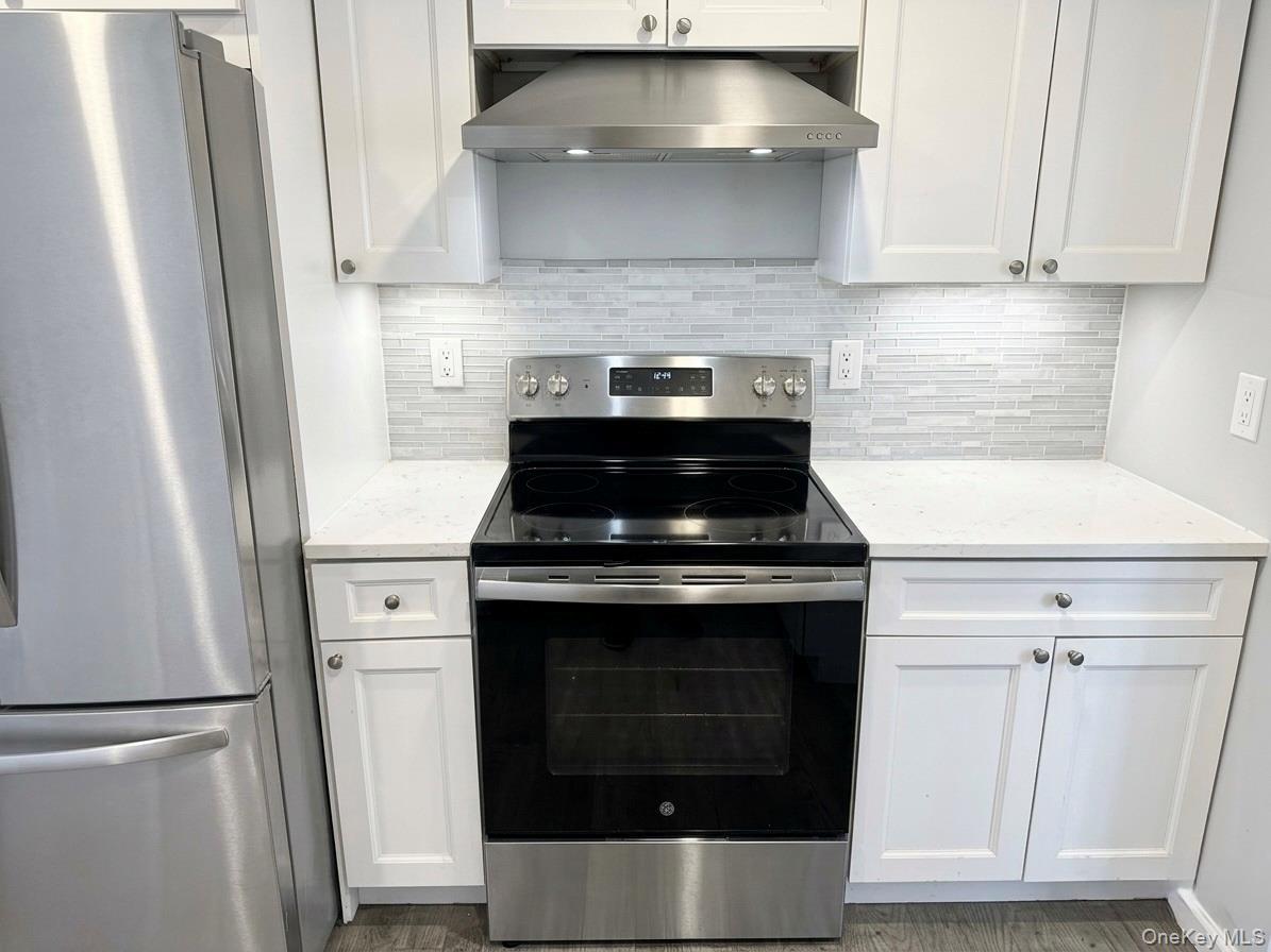 Single Family Manor Lane  Suffolk County, NY 11790, MLS-981985-12