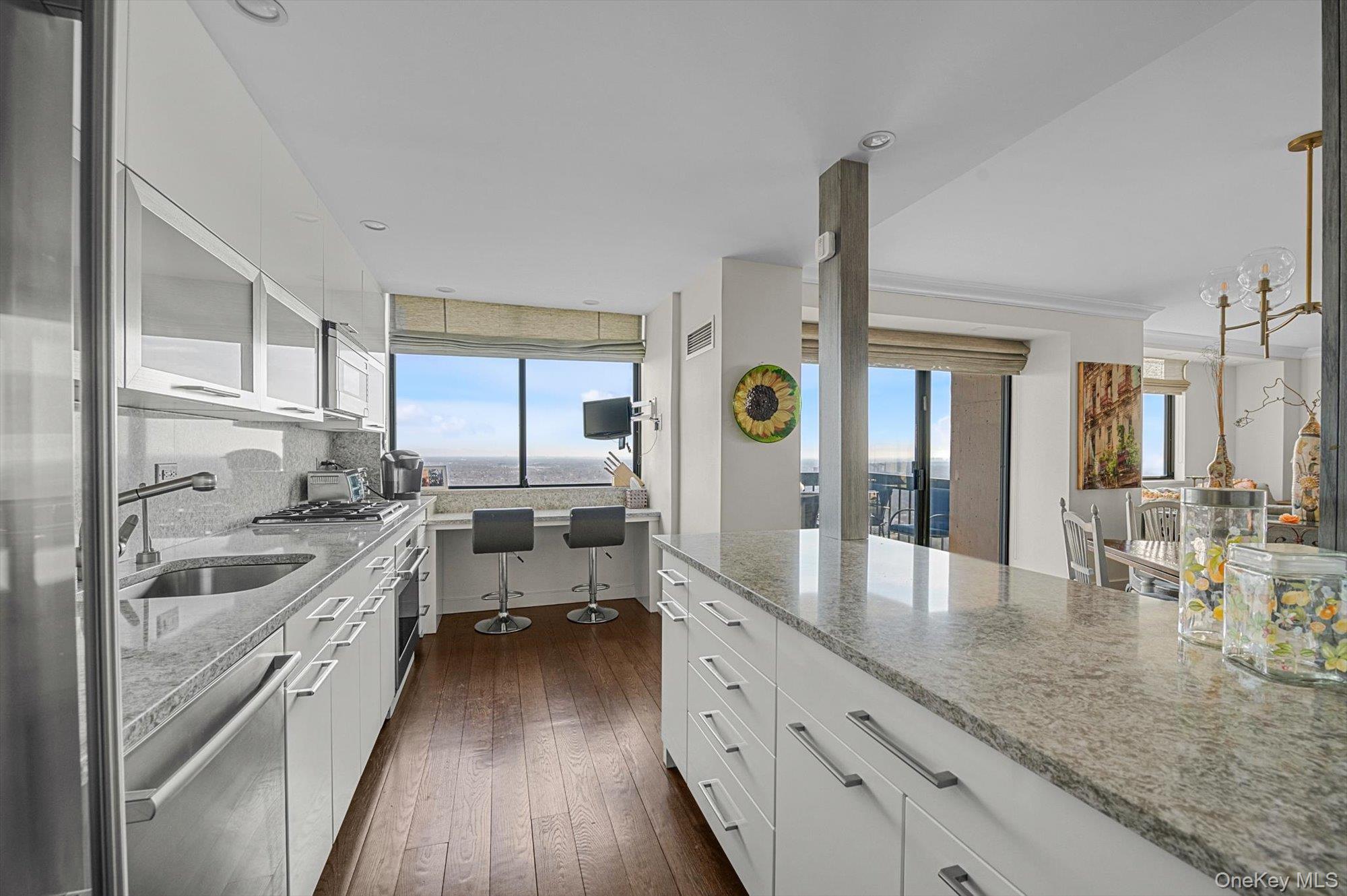 Coop Grand Central  Queens, NY 11005, MLS-981991-9