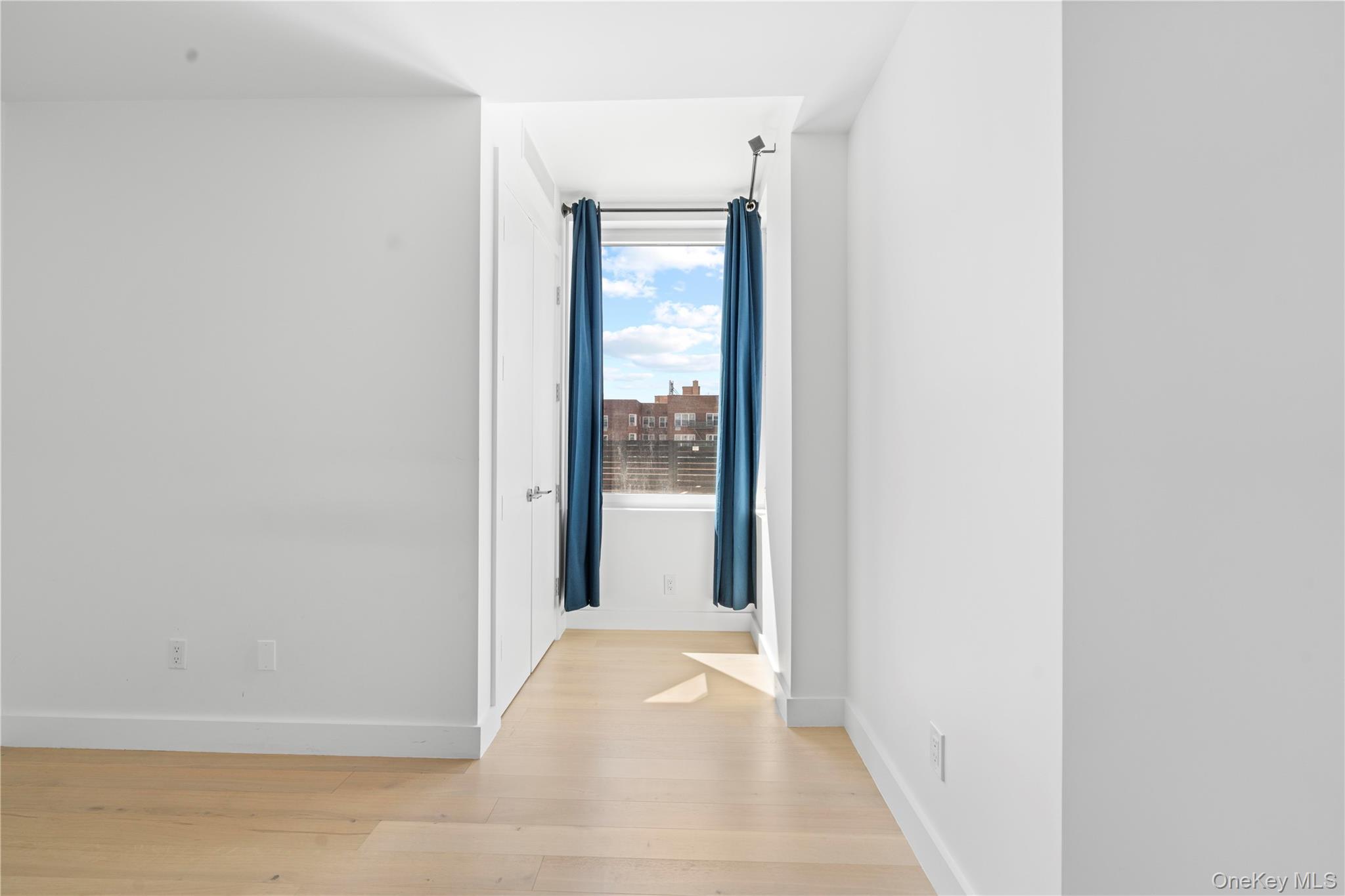 Condo Maple  Queens, NY 11355, MLS-982004-7