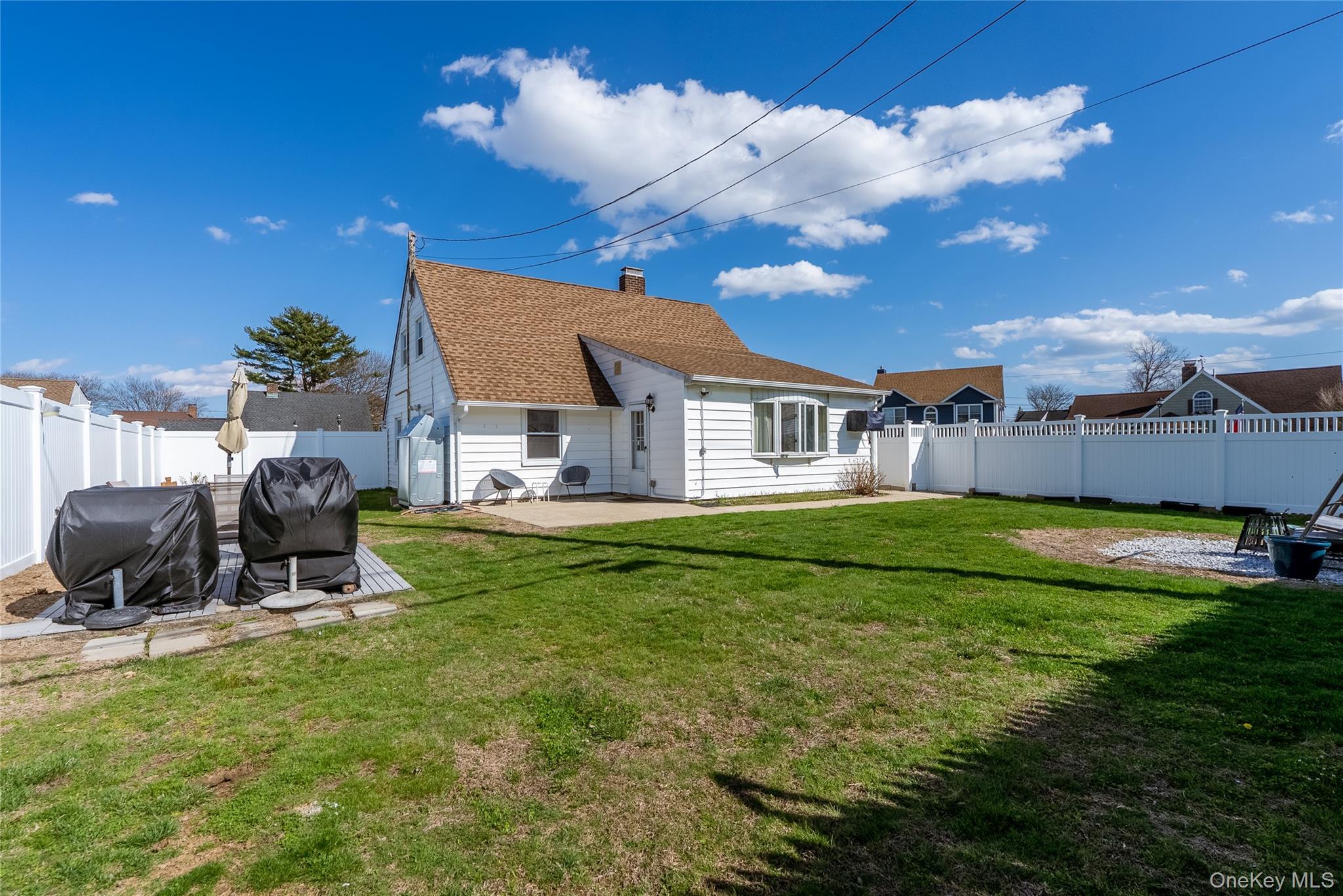 Single Family Bent  Nassau County, NY 11756, MLS-982006-19