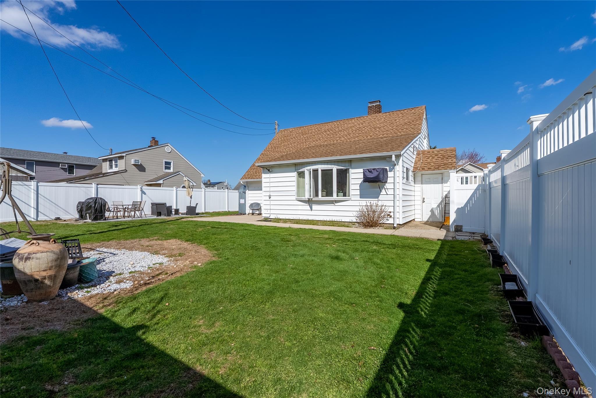 Single Family Bent  Nassau County, NY 11756, MLS-982006-20