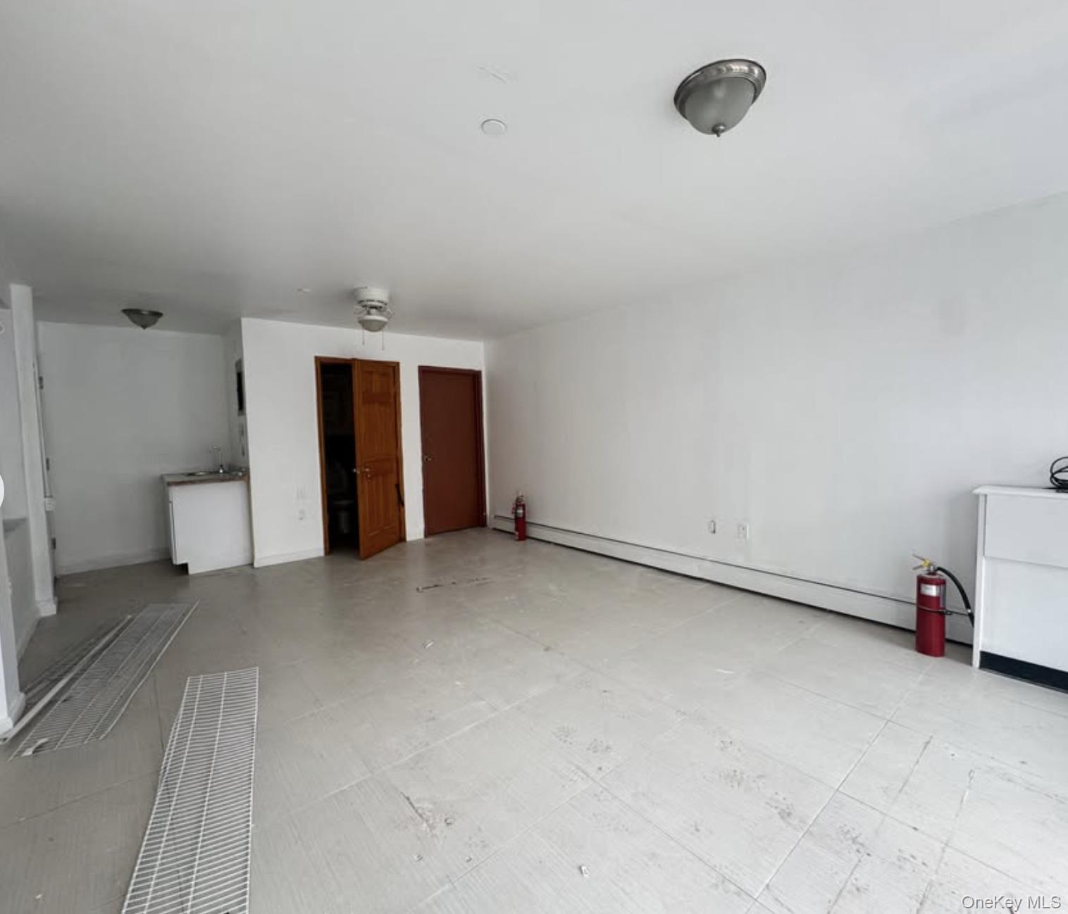 Commercial Lease 41st  Queens, NY 11103, MLS-982007-4