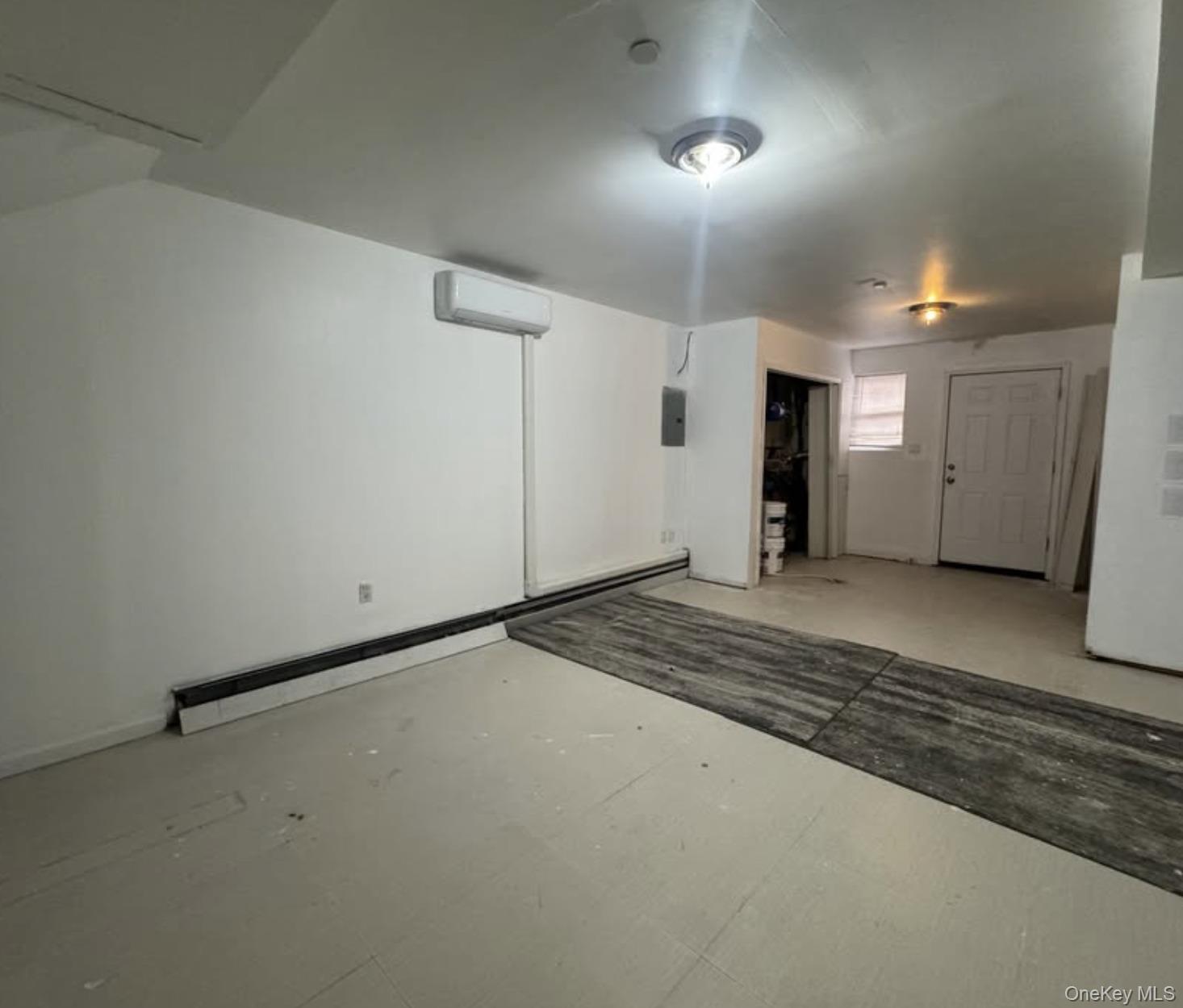 Commercial Lease 41st  Queens, NY 11103, MLS-982007-6