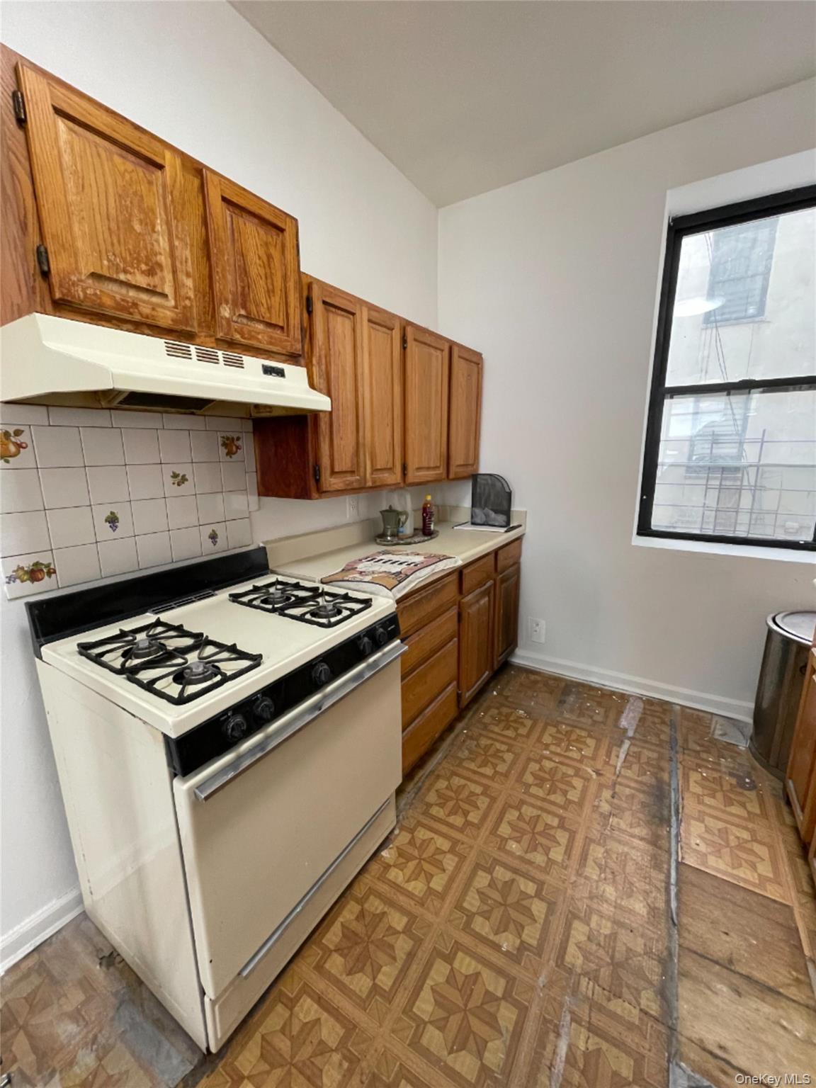 Coop 137th  Manhattan, NY 10031, MLS-982019-10