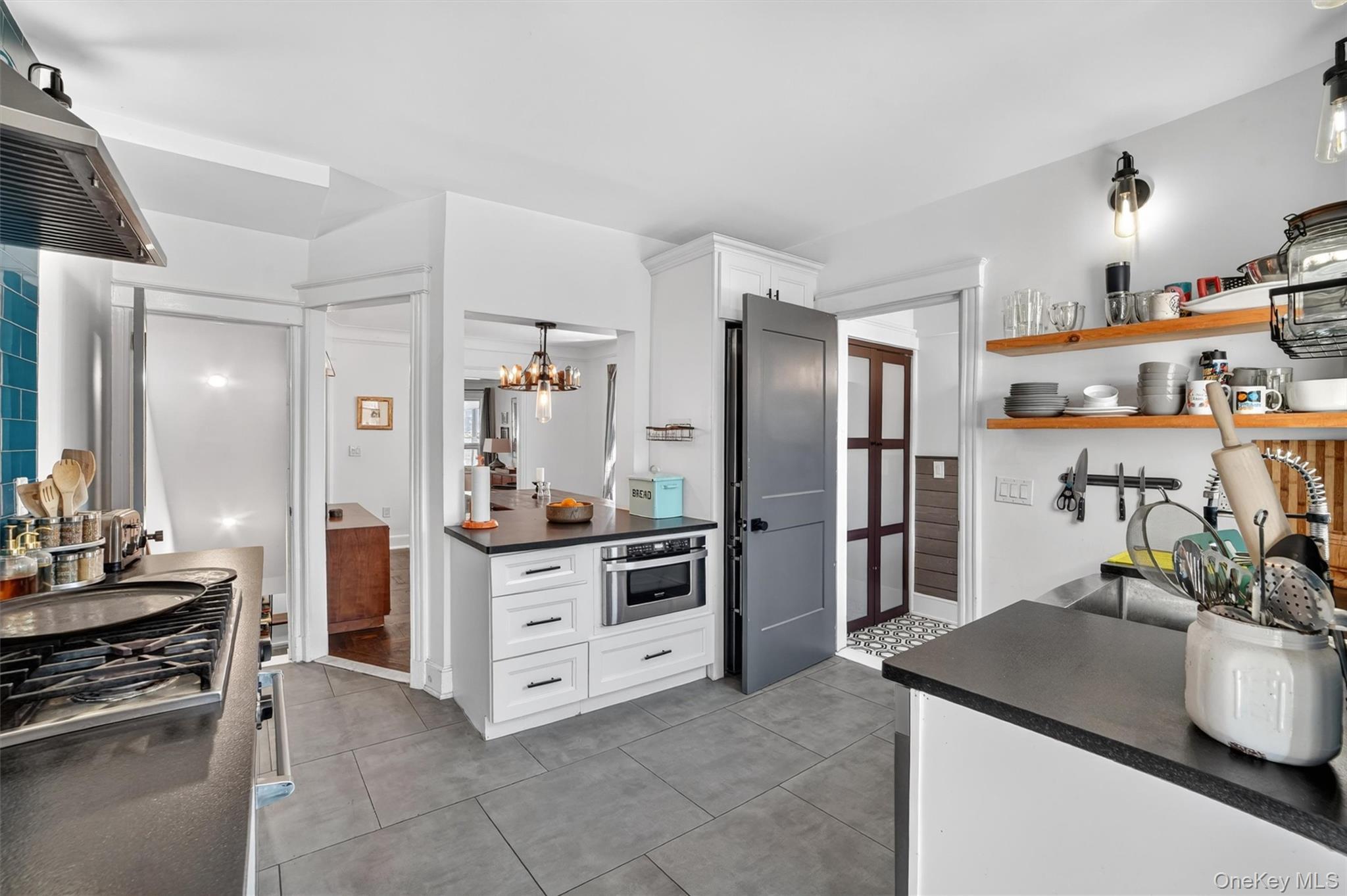 Single Family Beechwood  Westchester County, NY 10553, MLS-982026-19