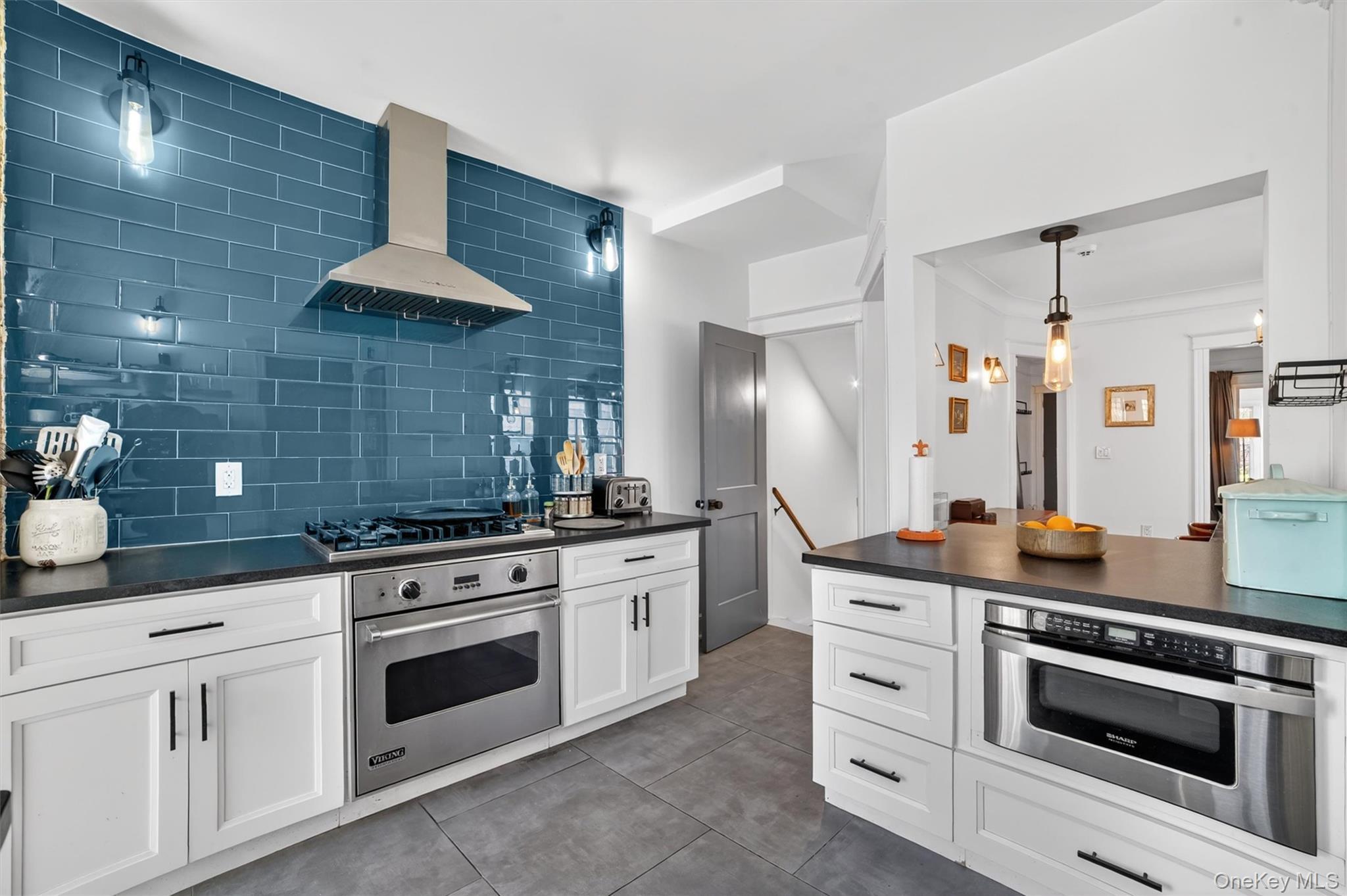 Single Family Beechwood  Westchester County, NY 10553, MLS-982026-22