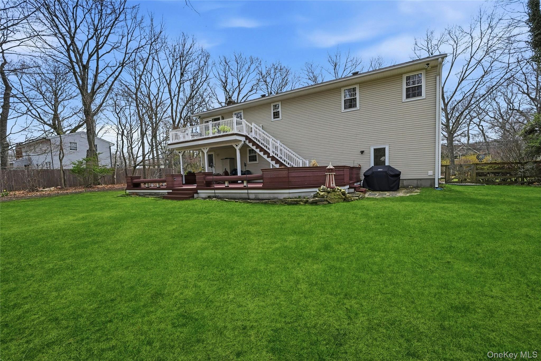 Single Family Country  Suffolk County, NY 11786, MLS-982031-24