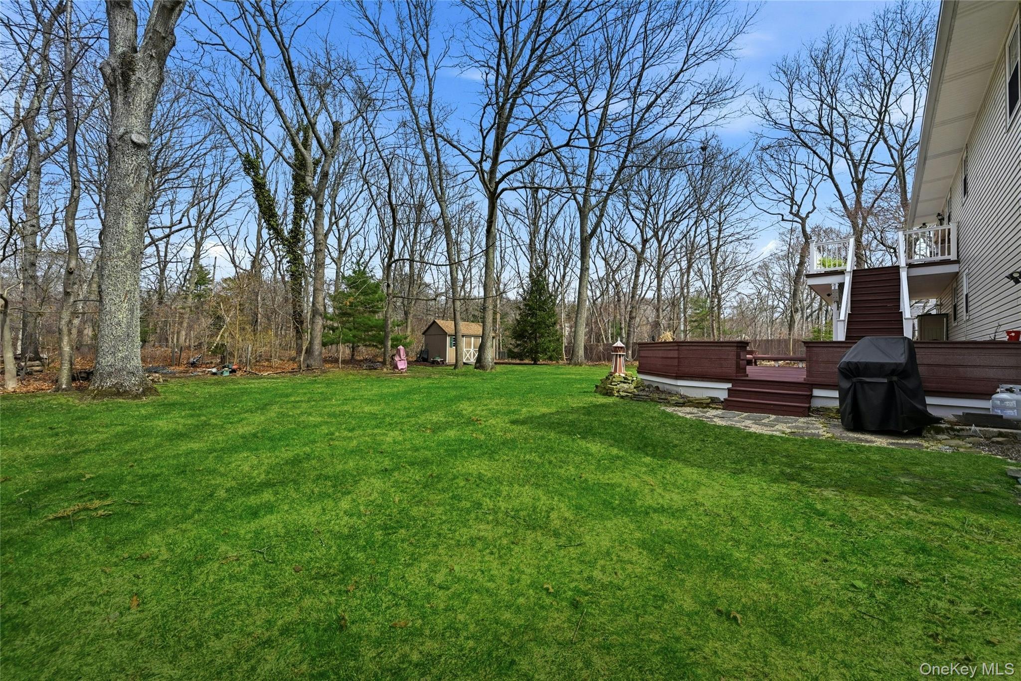 Single Family Country  Suffolk County, NY 11786, MLS-982031-25