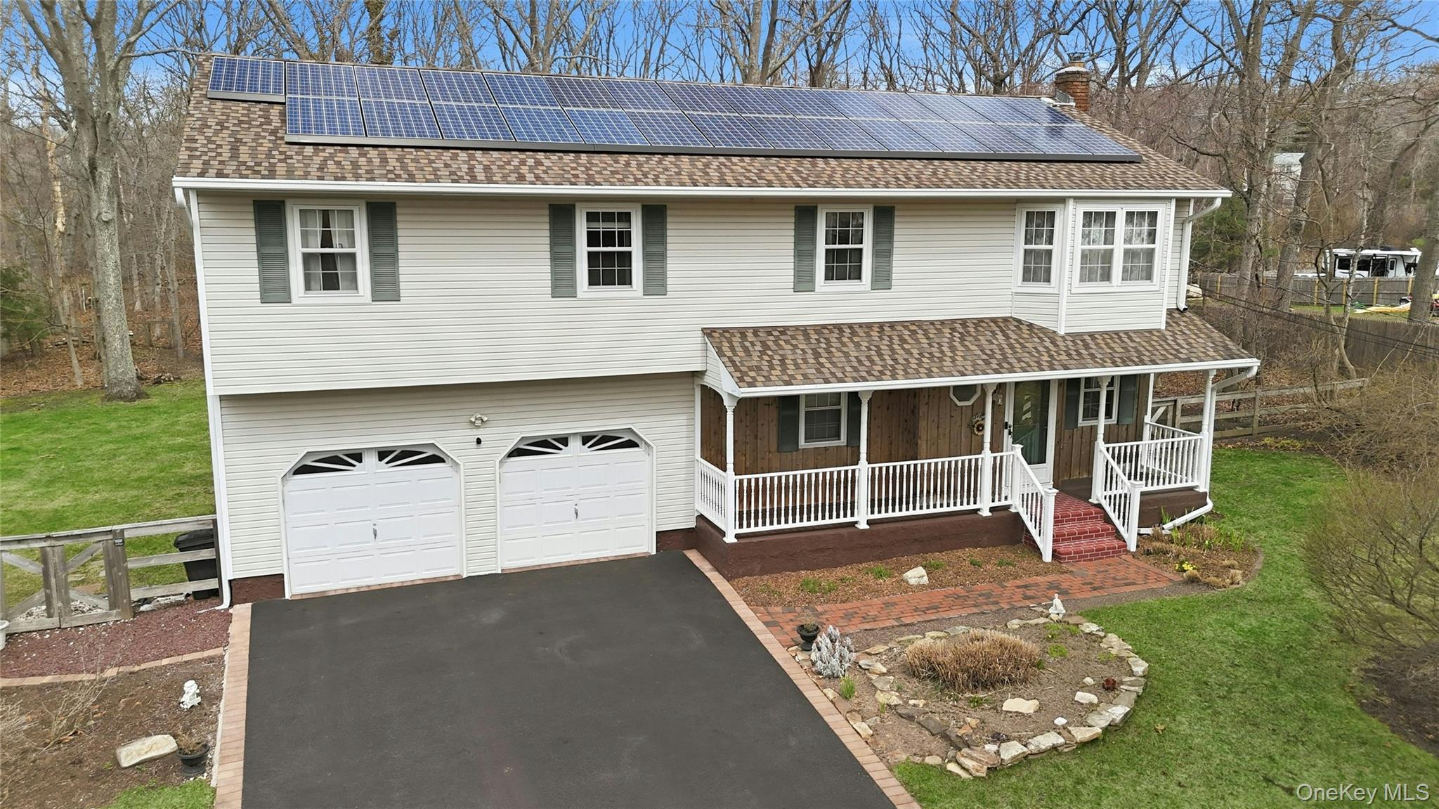 Single Family Country  Suffolk County, NY 11786, MLS-982031-28