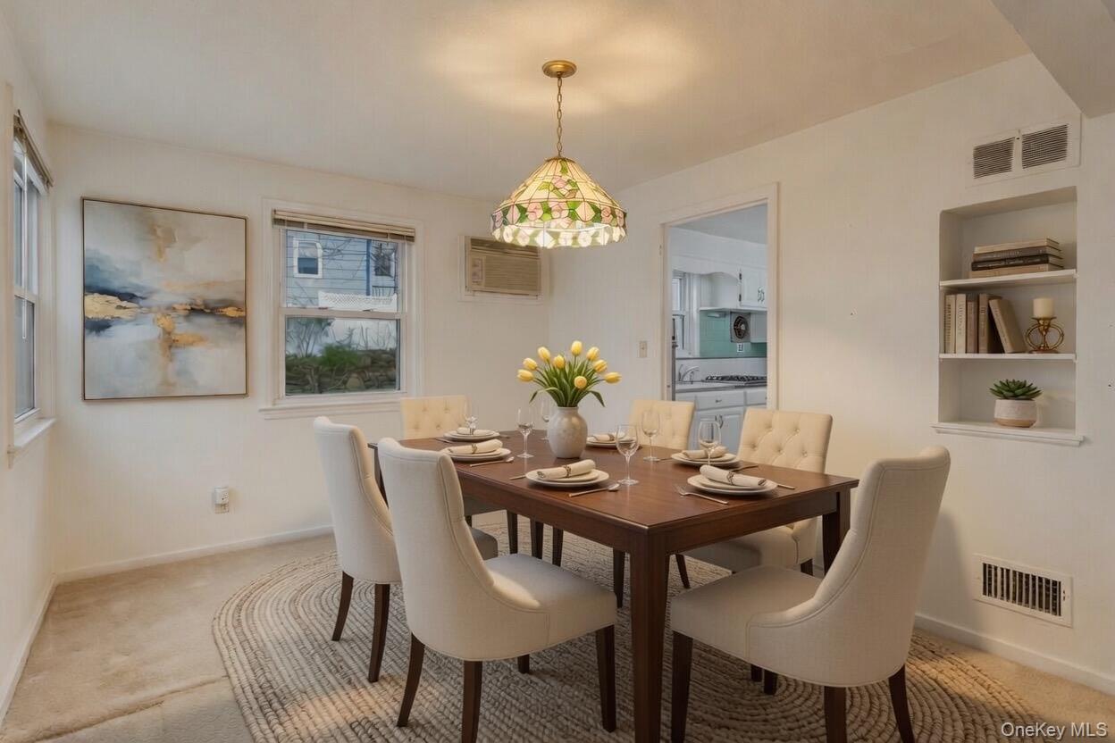 Single Family Roundhill  Westchester County, NY 10710, MLS-982050-10