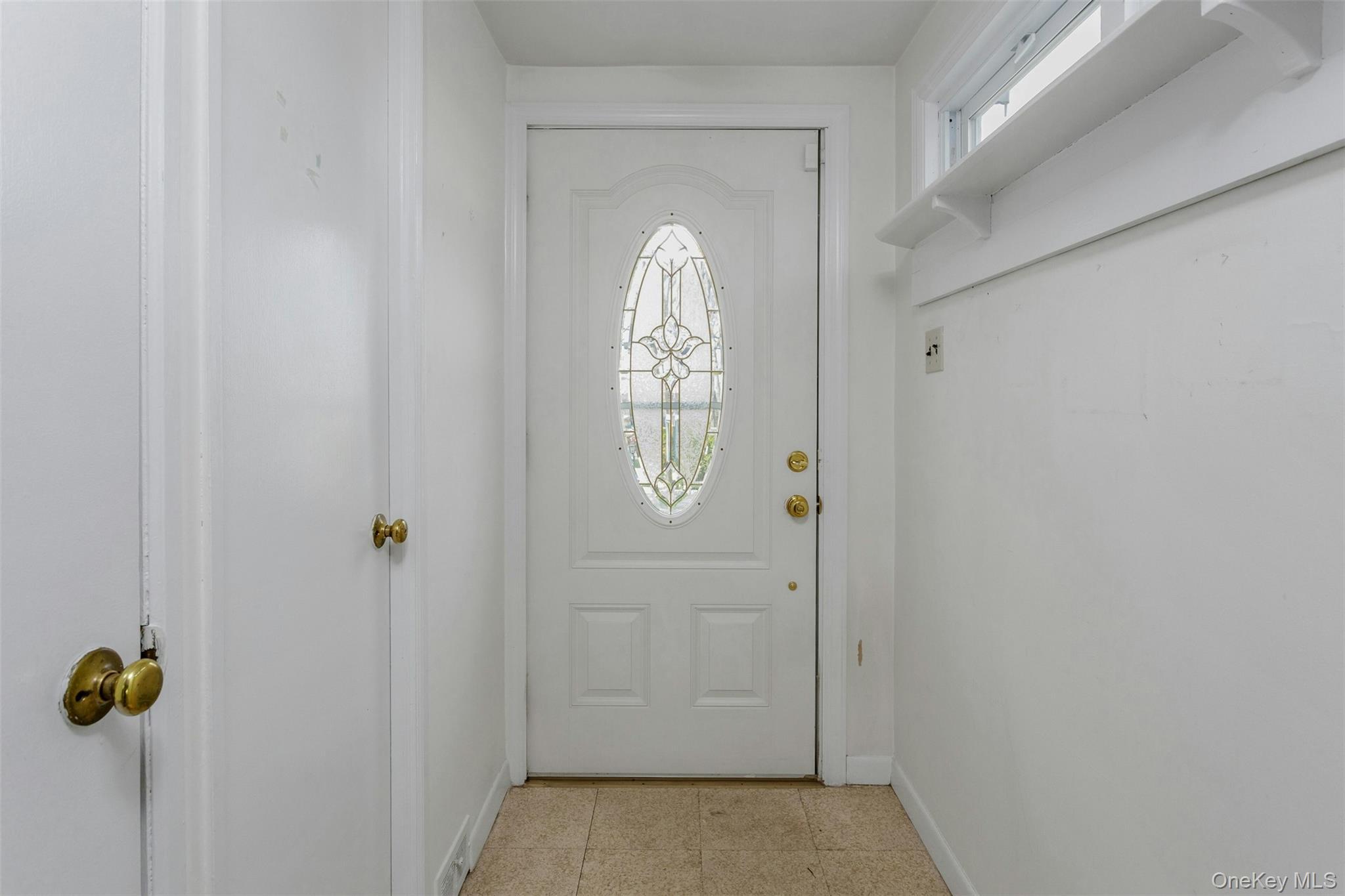 Single Family Roundhill  Westchester County, NY 10710, MLS-982050-2