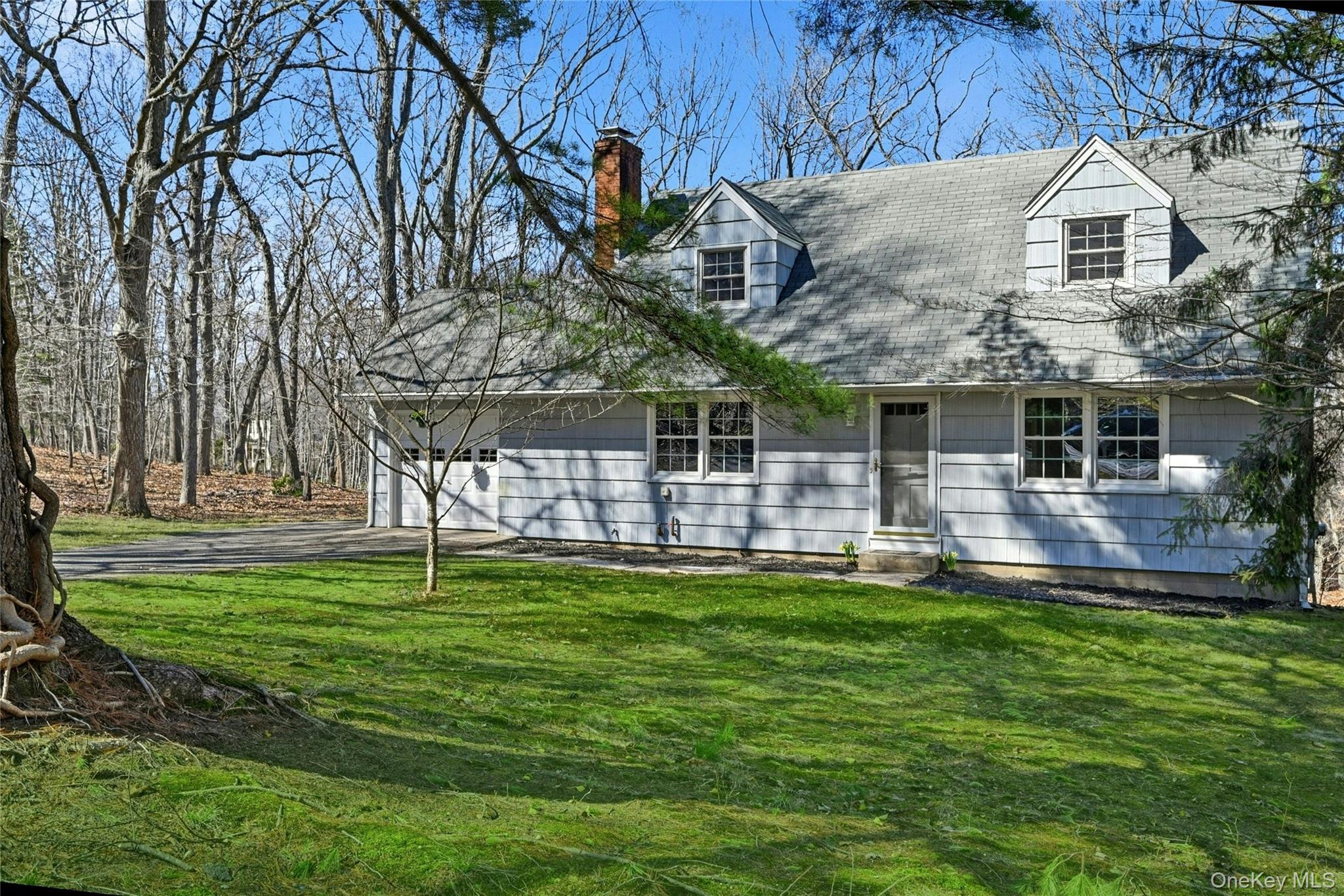 Single Family Dogwood  Suffolk County, NY 11792, MLS-982061-27