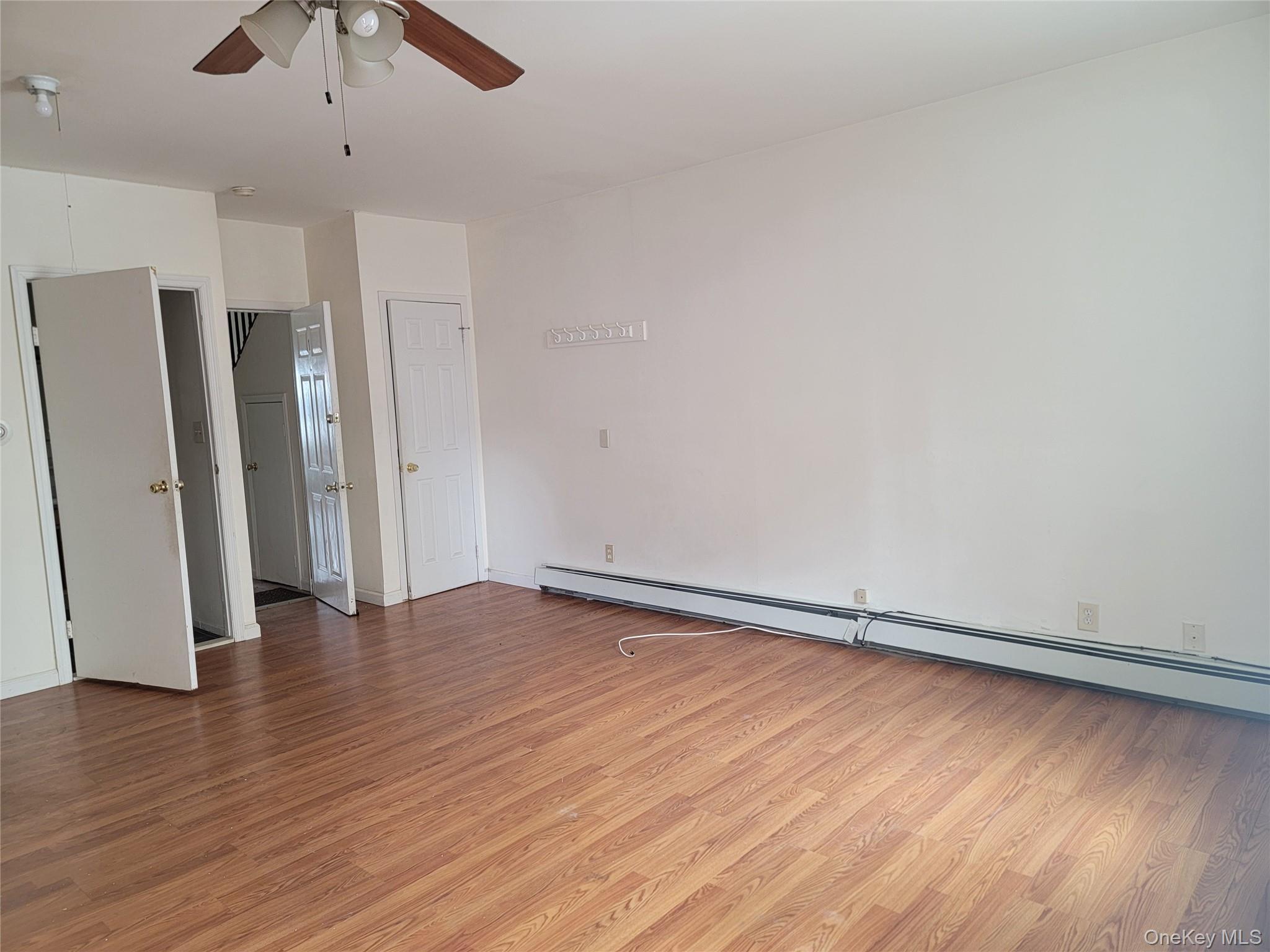 Apartment Beach 102nd  Queens, NY 11694, MLS-982070-4