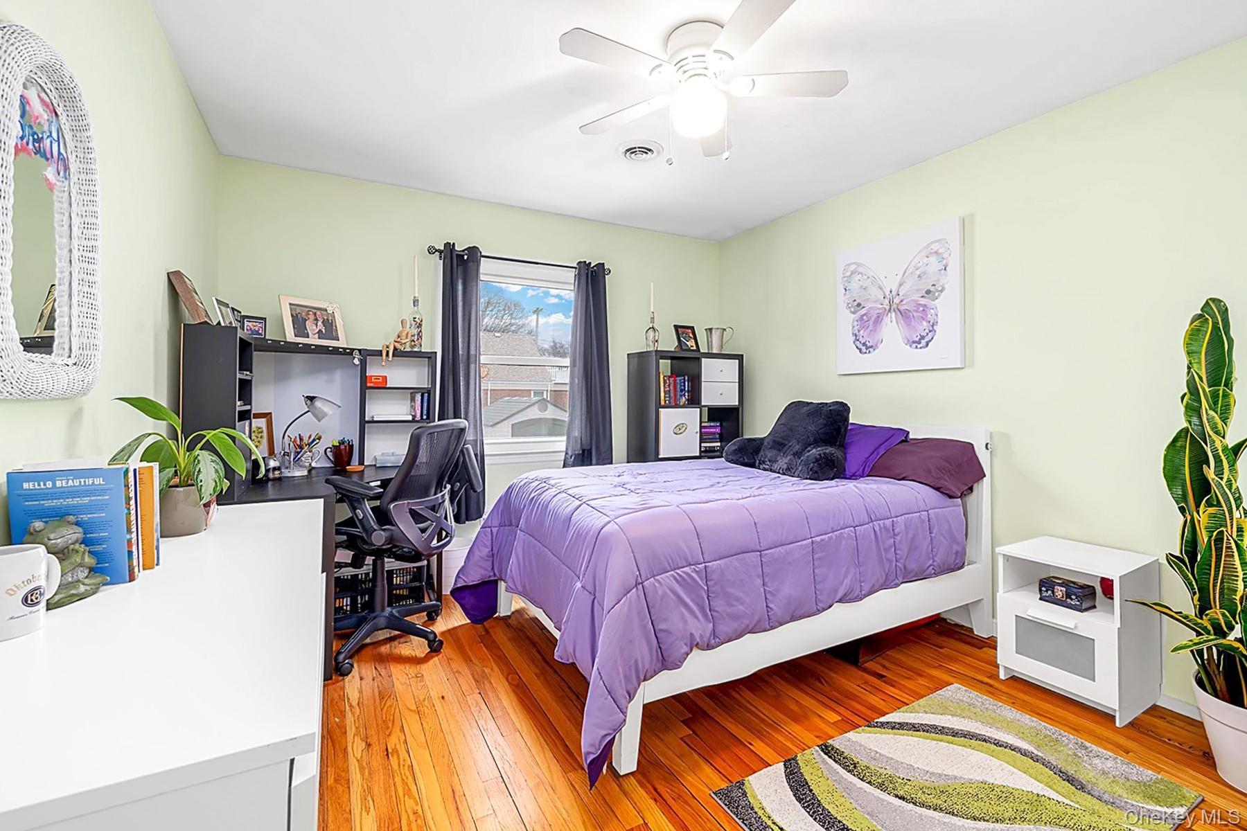 Single Family Baylis  Nassau County, NY 11563, MLS-982071-13