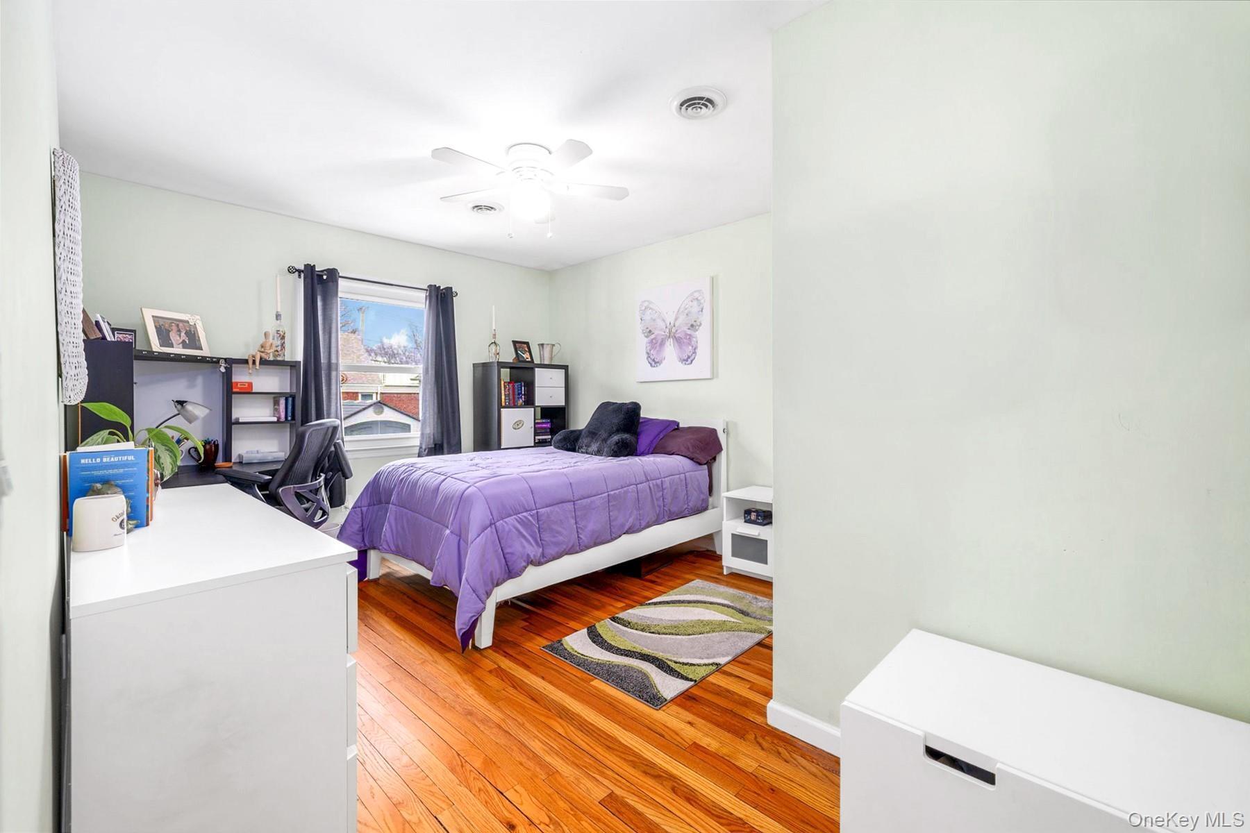 Single Family Baylis  Nassau County, NY 11563, MLS-982071-14