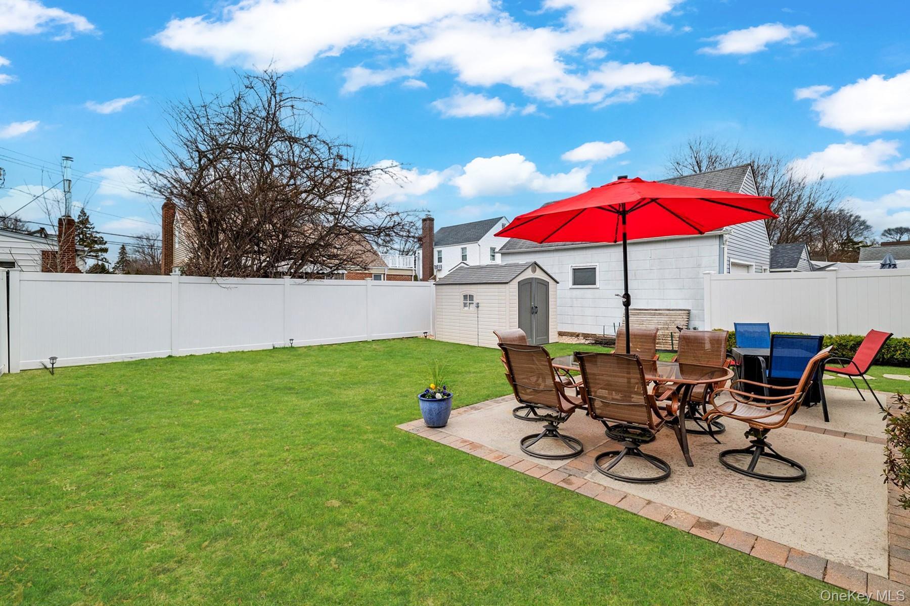 Single Family Baylis  Nassau County, NY 11563, MLS-982071-22