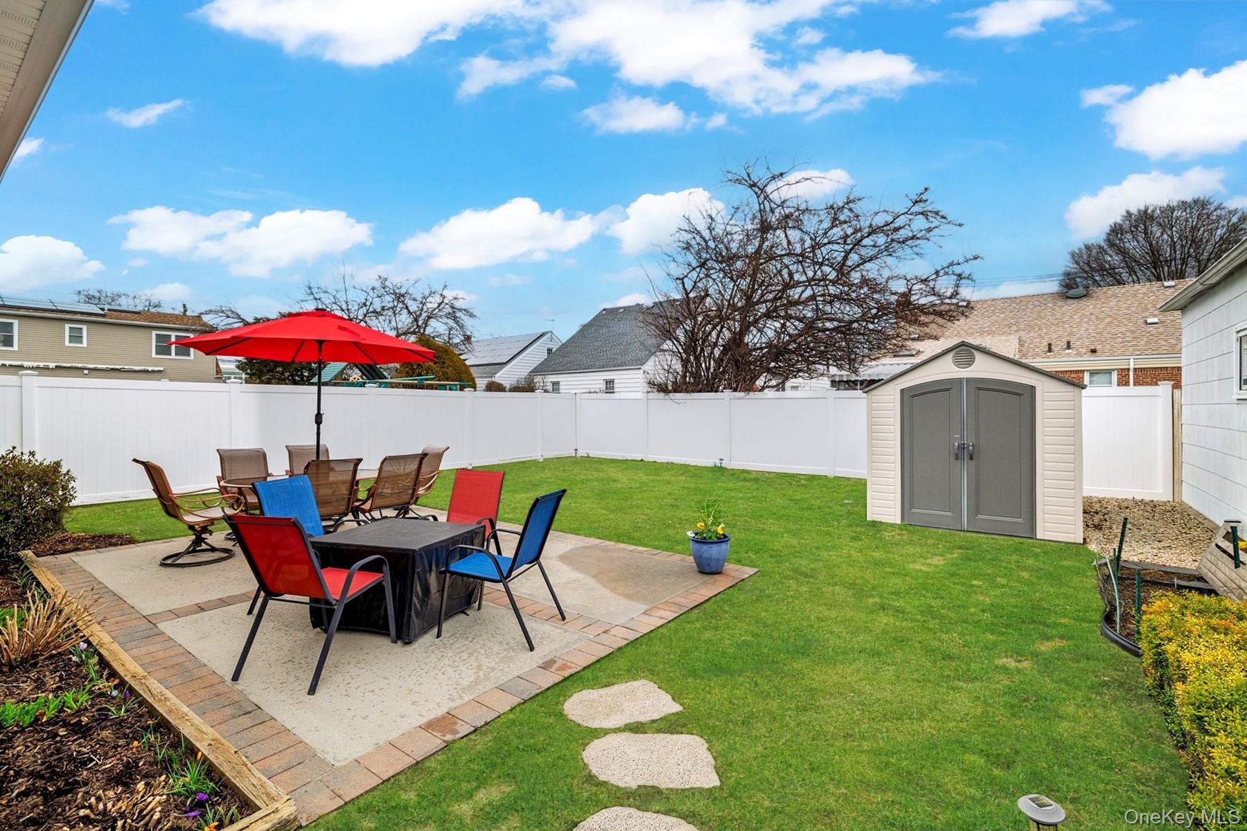 Single Family Baylis  Nassau County, NY 11563, MLS-982071-23