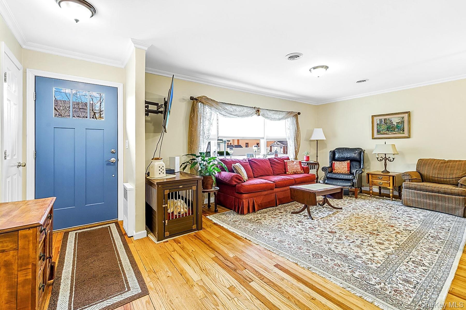 Single Family Baylis  Nassau County, NY 11563, MLS-982071-4