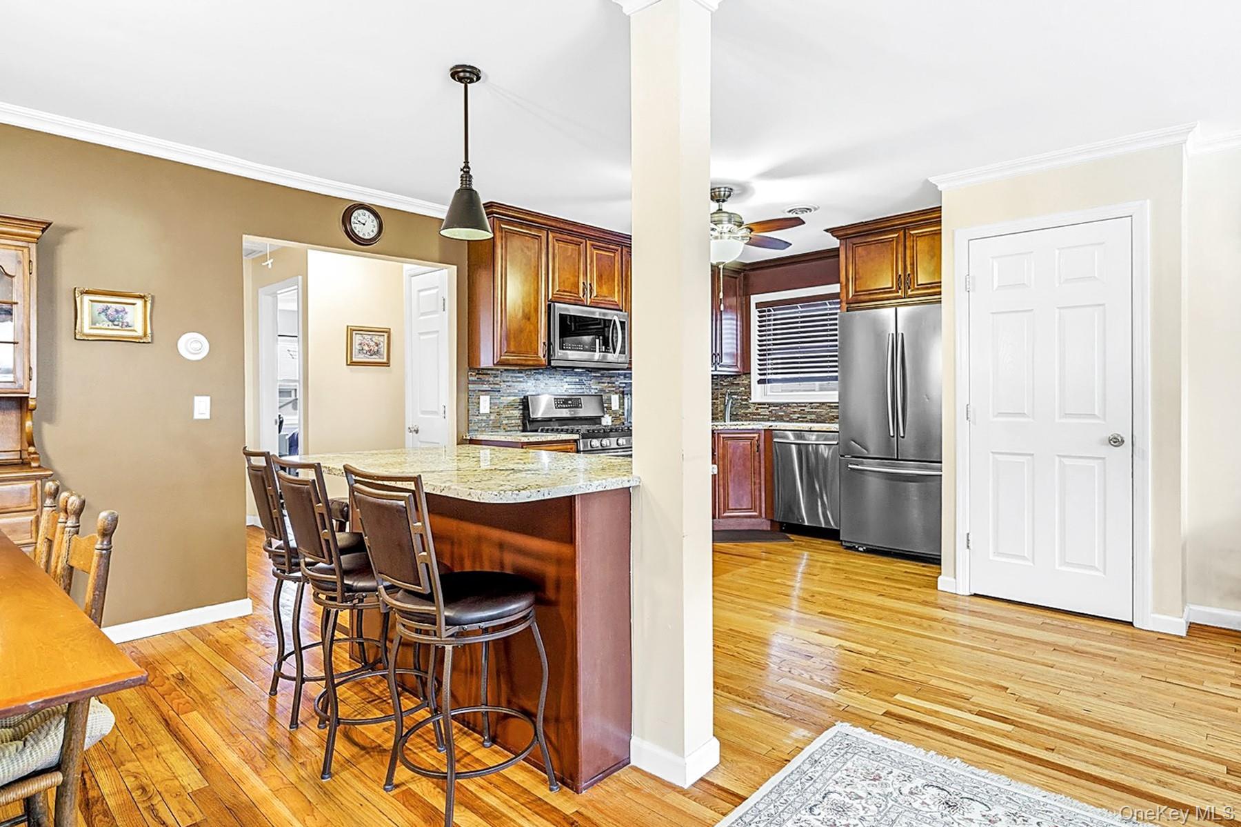 Single Family Baylis  Nassau County, NY 11563, MLS-982071-8