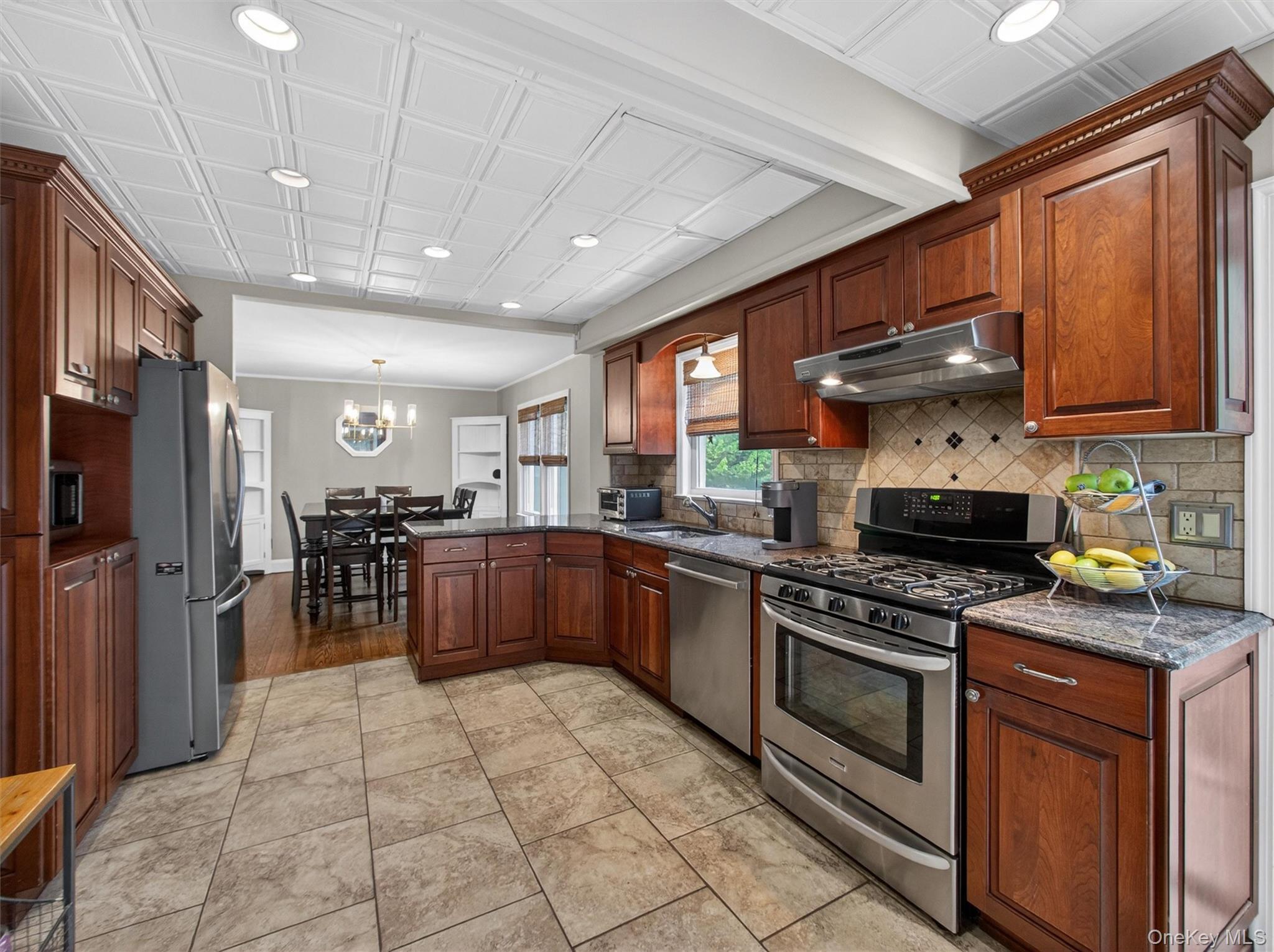 Single Family Hillside  Rockland County, NY 10901, MLS-982081-10
