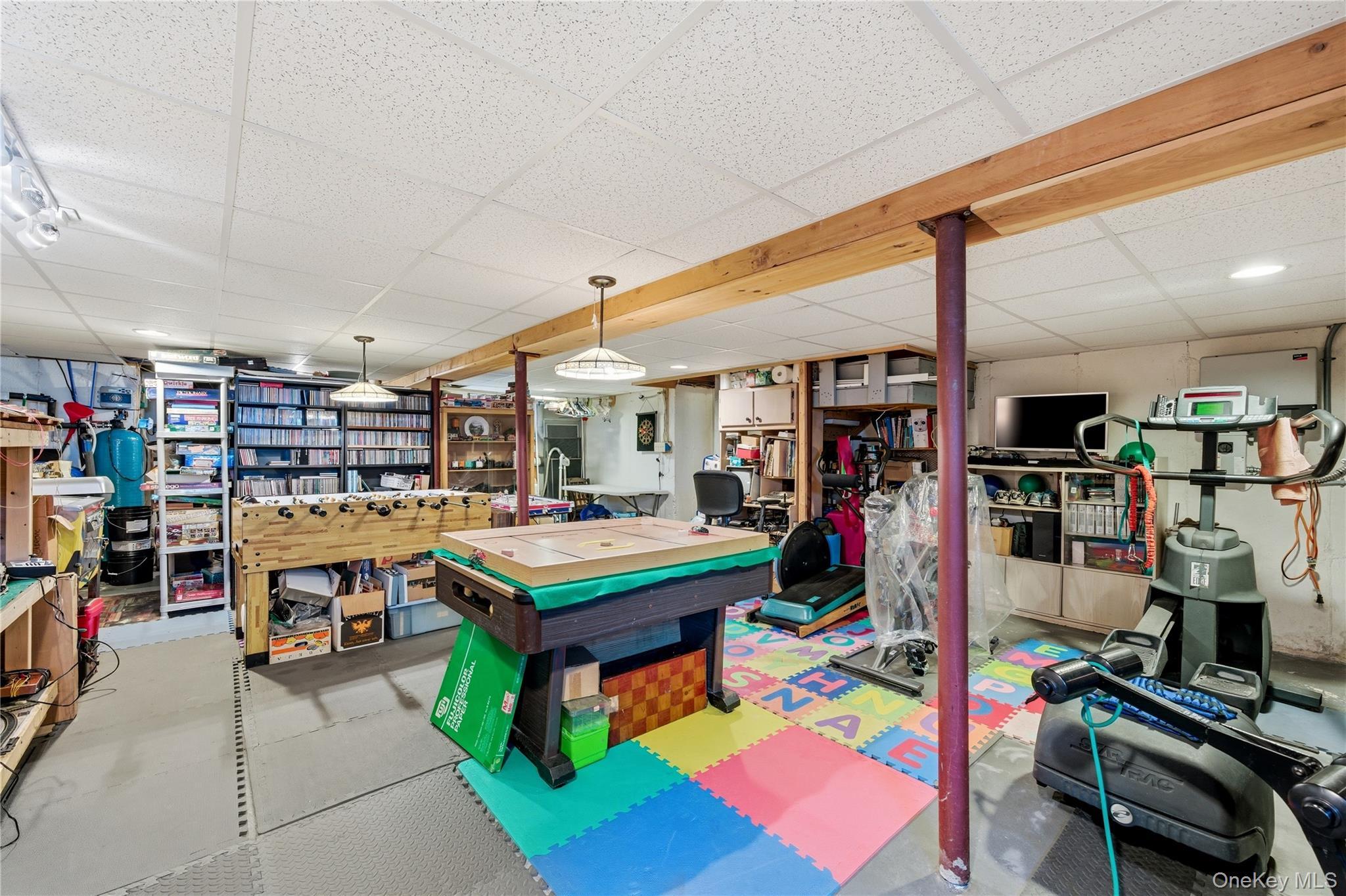 Single Family Peconic  Suffolk County, NY 11933, MLS-982082-21