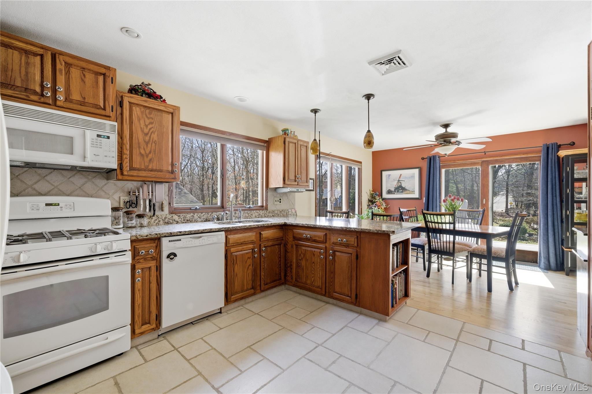 Single Family Peconic  Suffolk County, NY 11933, MLS-982082-9