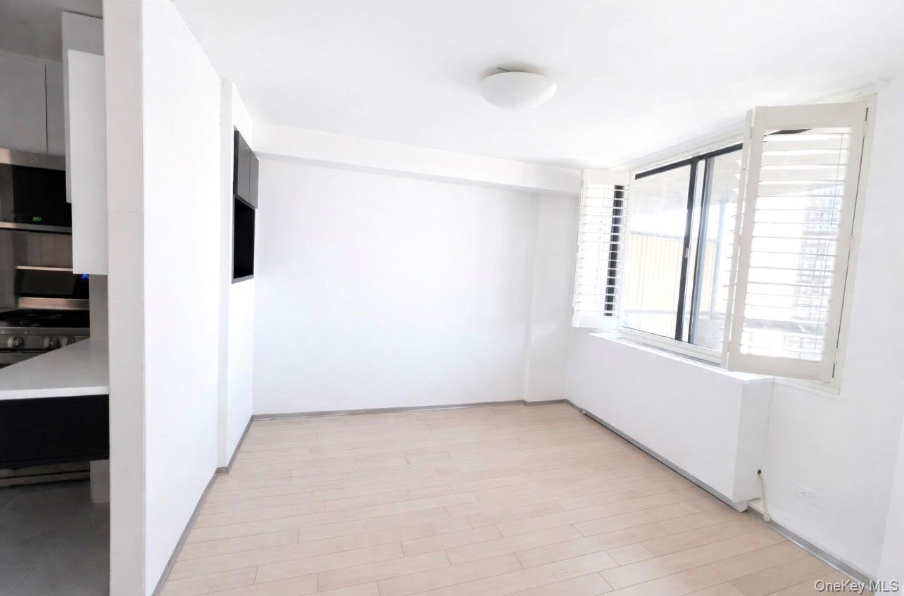 Condo Bay Club  Queens, NY 11360, MLS-982083-6