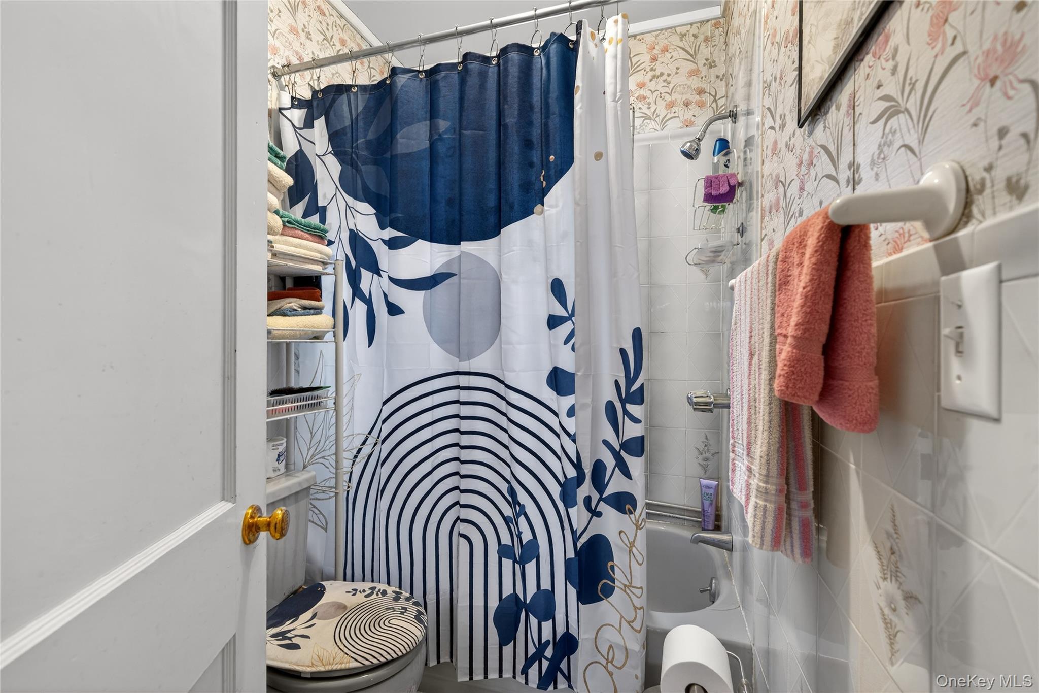 Single Family Divine Corners  Sullivan County, NY 12759, MLS-982101-11