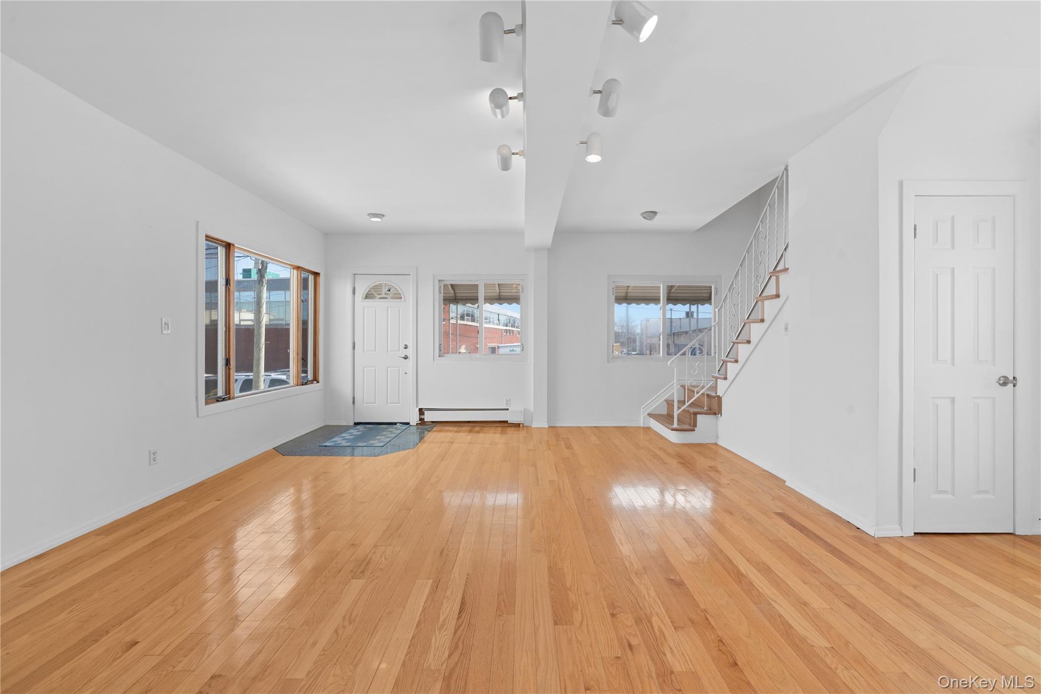 Single Family W Broadway  Nassau County, NY 11096, MLS-982103-31