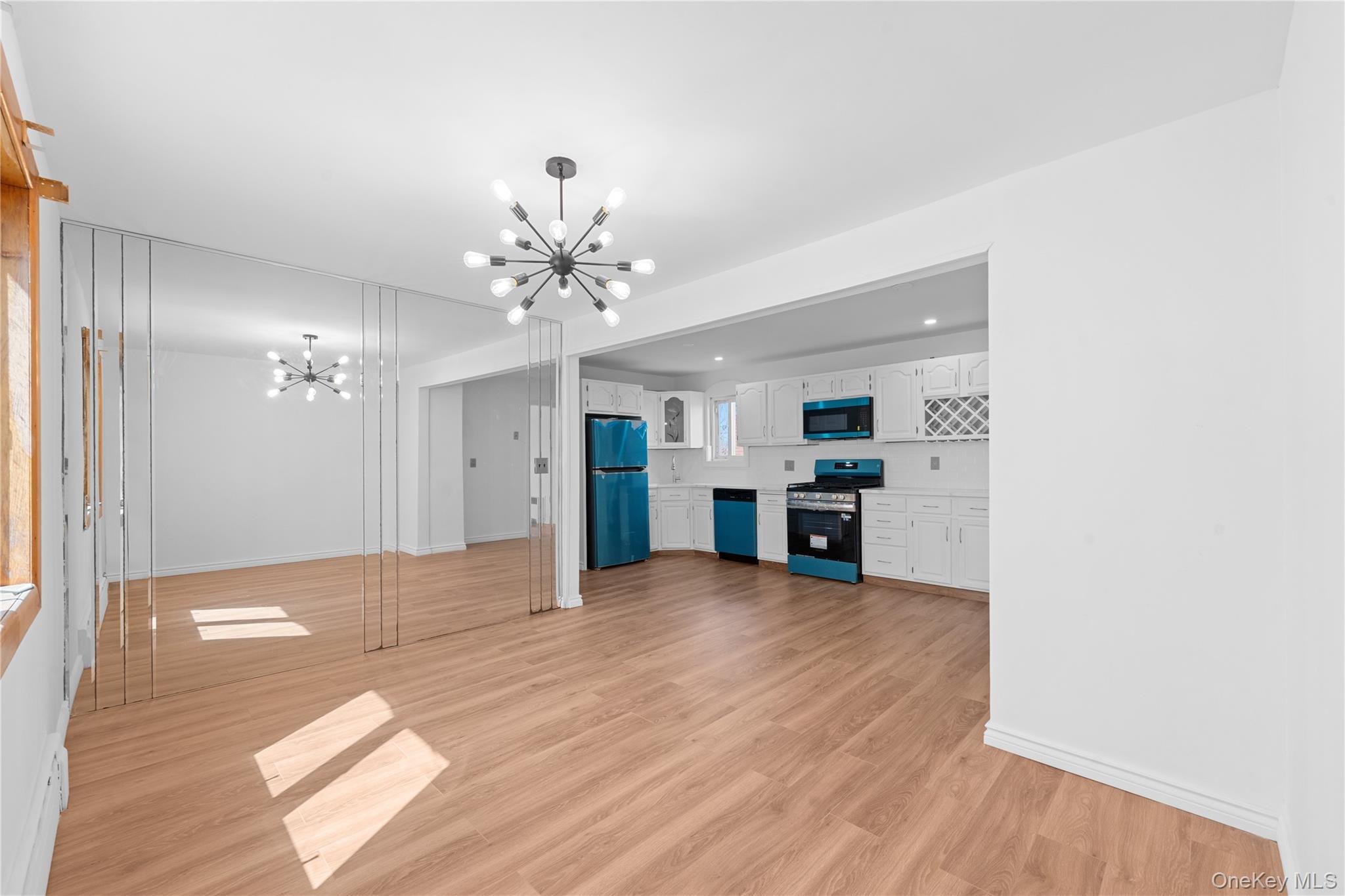 Single Family W Broadway  Nassau County, NY 11096, MLS-982103-32