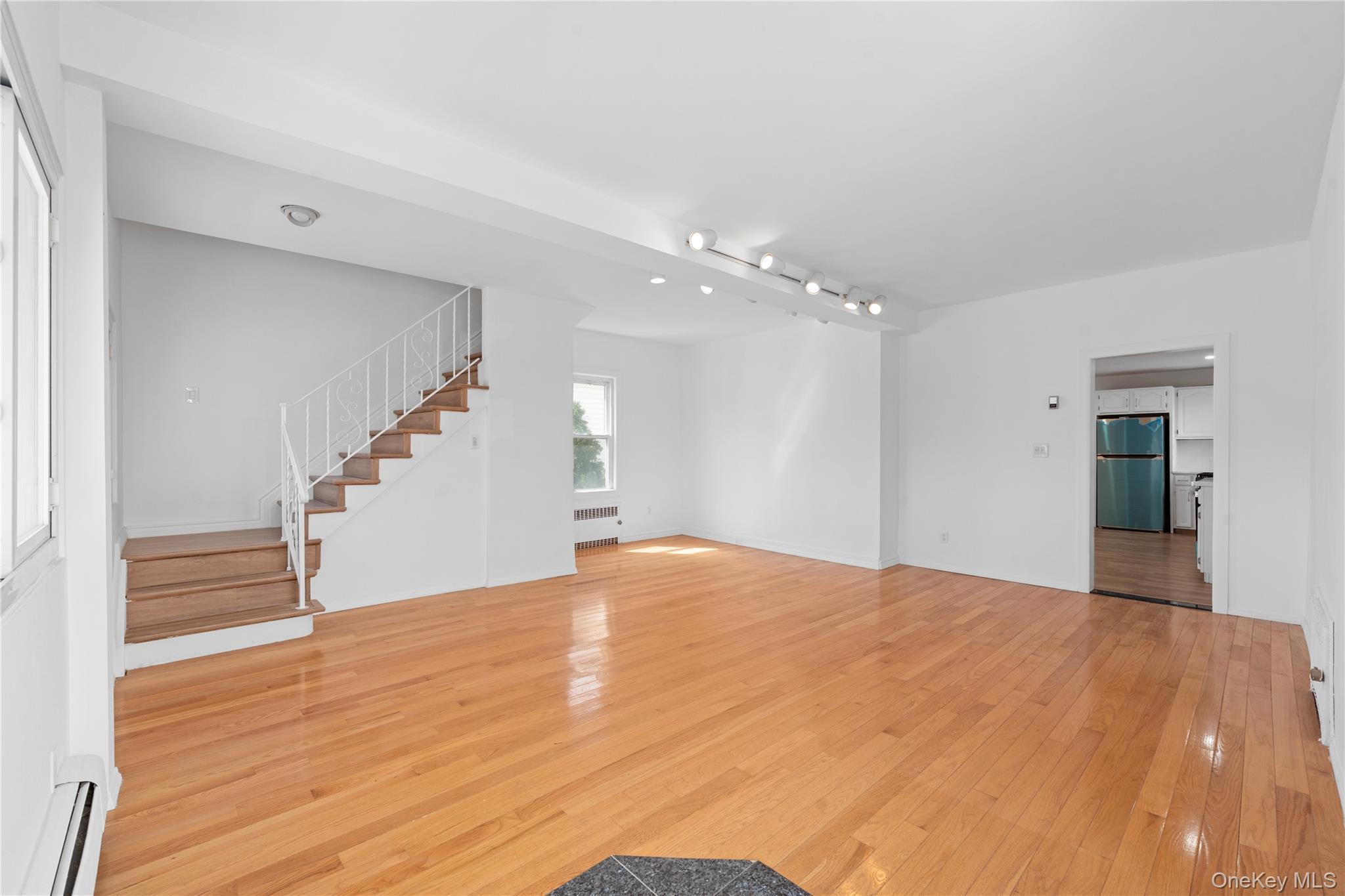 Single Family W Broadway  Nassau County, NY 11096, MLS-982103-33