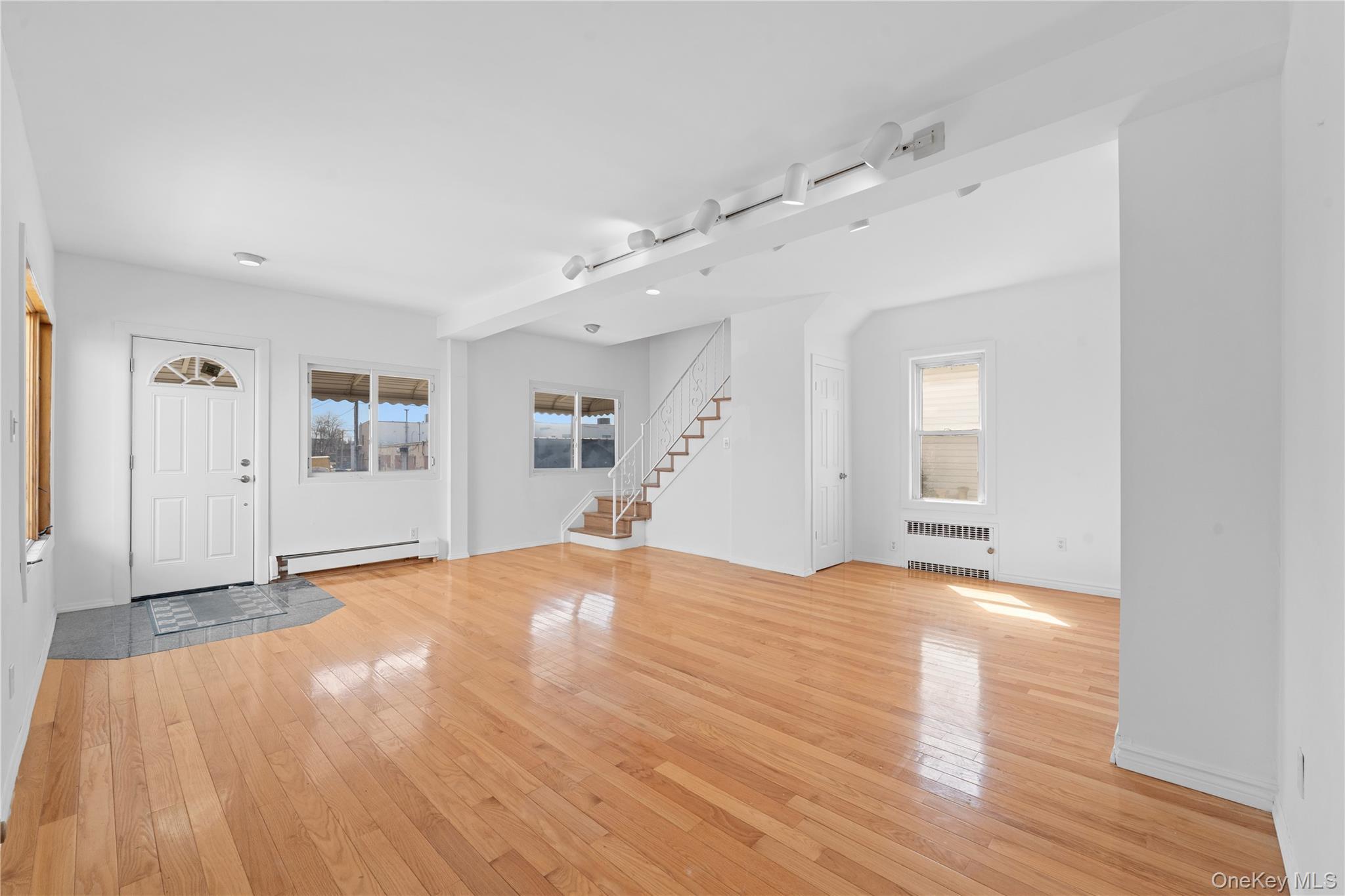 Single Family W Broadway  Nassau County, NY 11096, MLS-982103-36