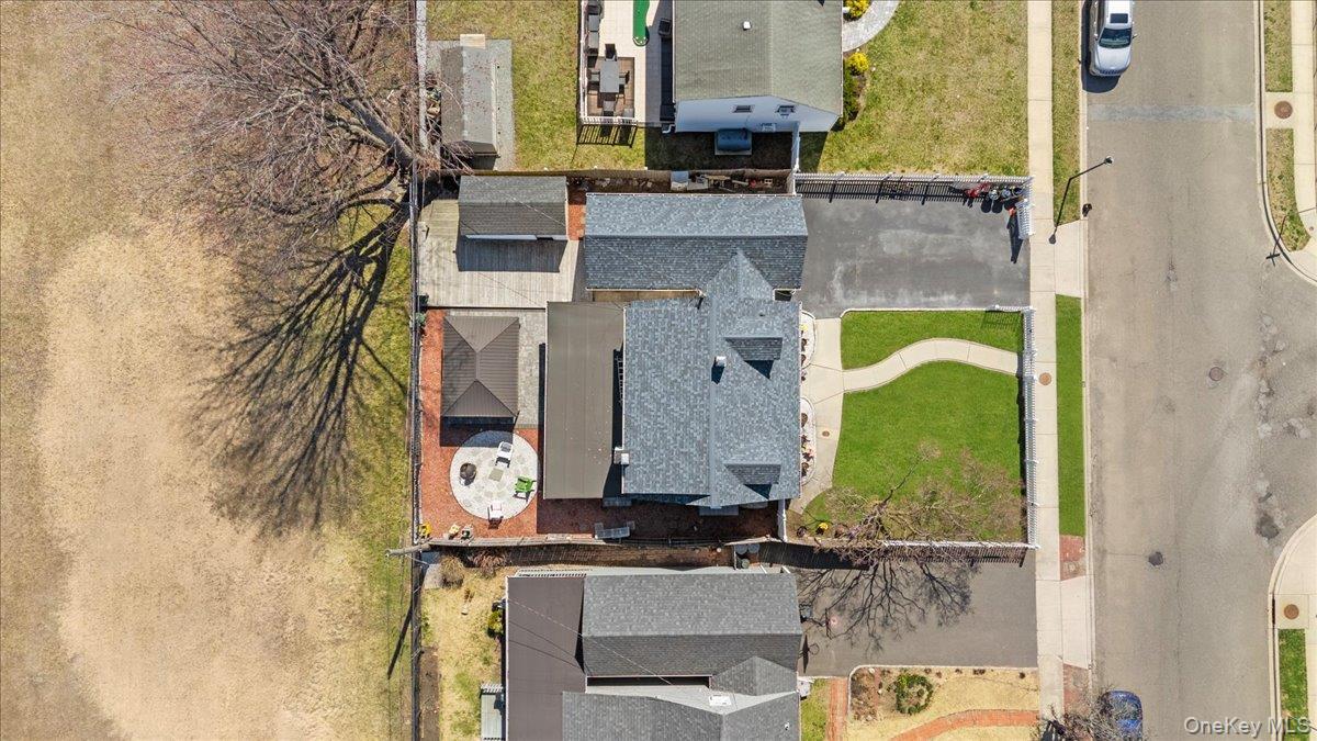 Single Family Slate Lane  Nassau County, NY 11756, MLS-982104-25