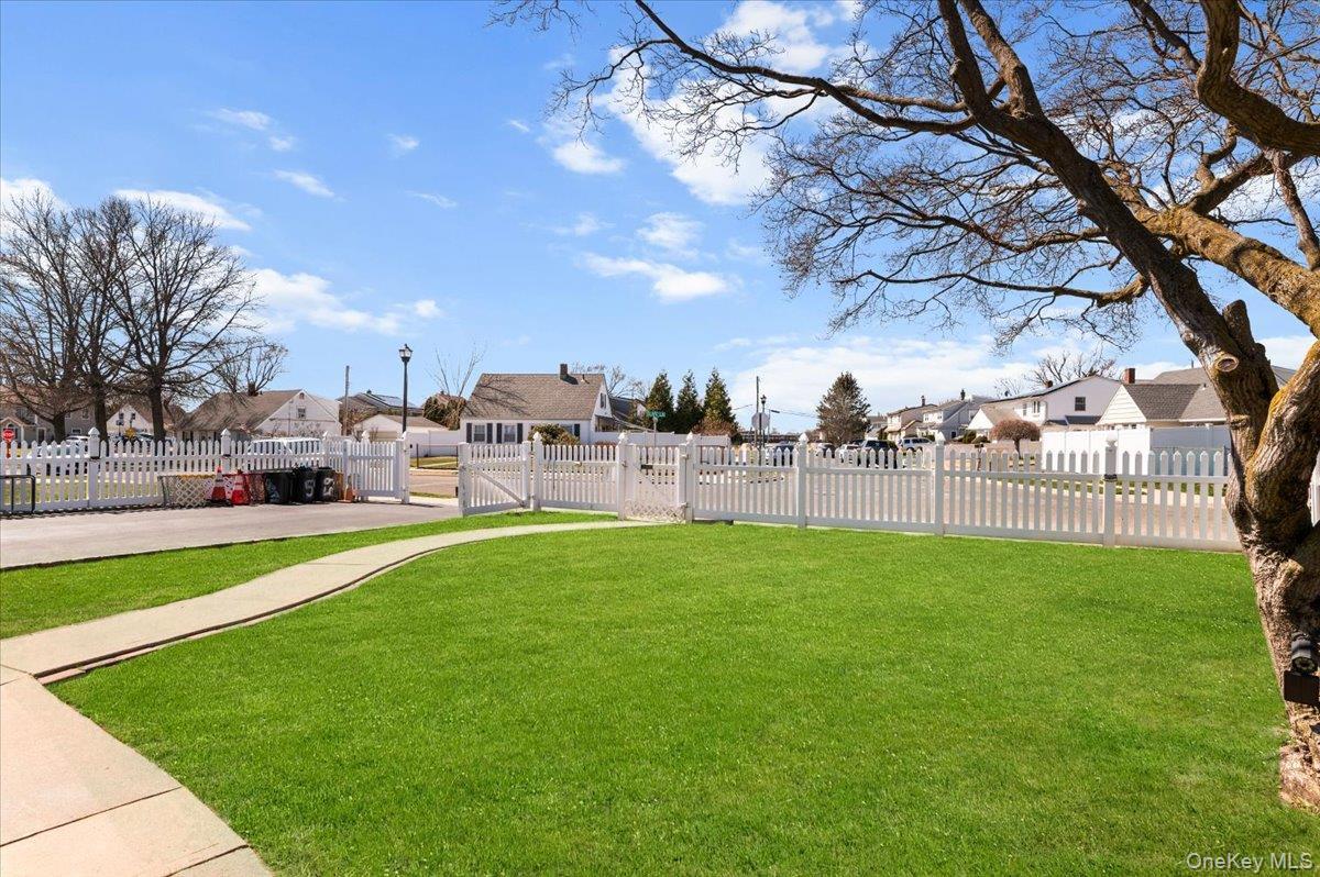 Single Family Slate Lane  Nassau County, NY 11756, MLS-982104-3
