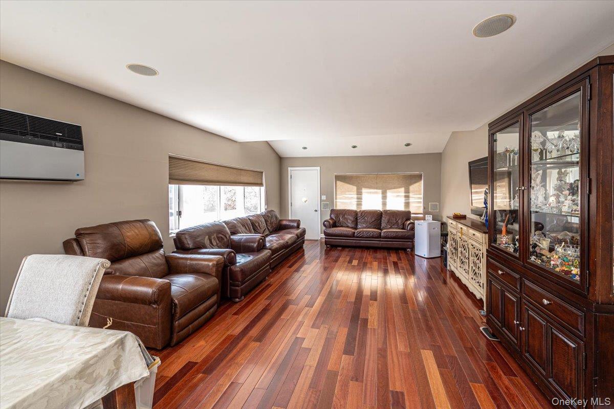 Single Family 34th Queens, NY 11358, MLS-982109-10
