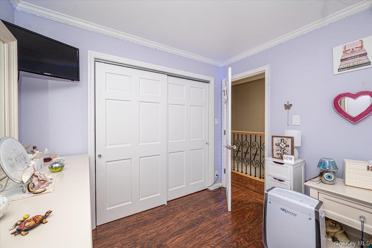 Single Family 34th Queens, NY 11358, MLS-982109-21