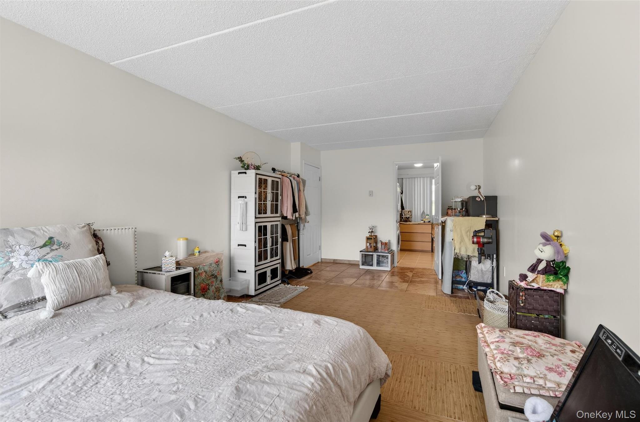 Condo Concord Orange County, NY 10940, MLS-982111-20