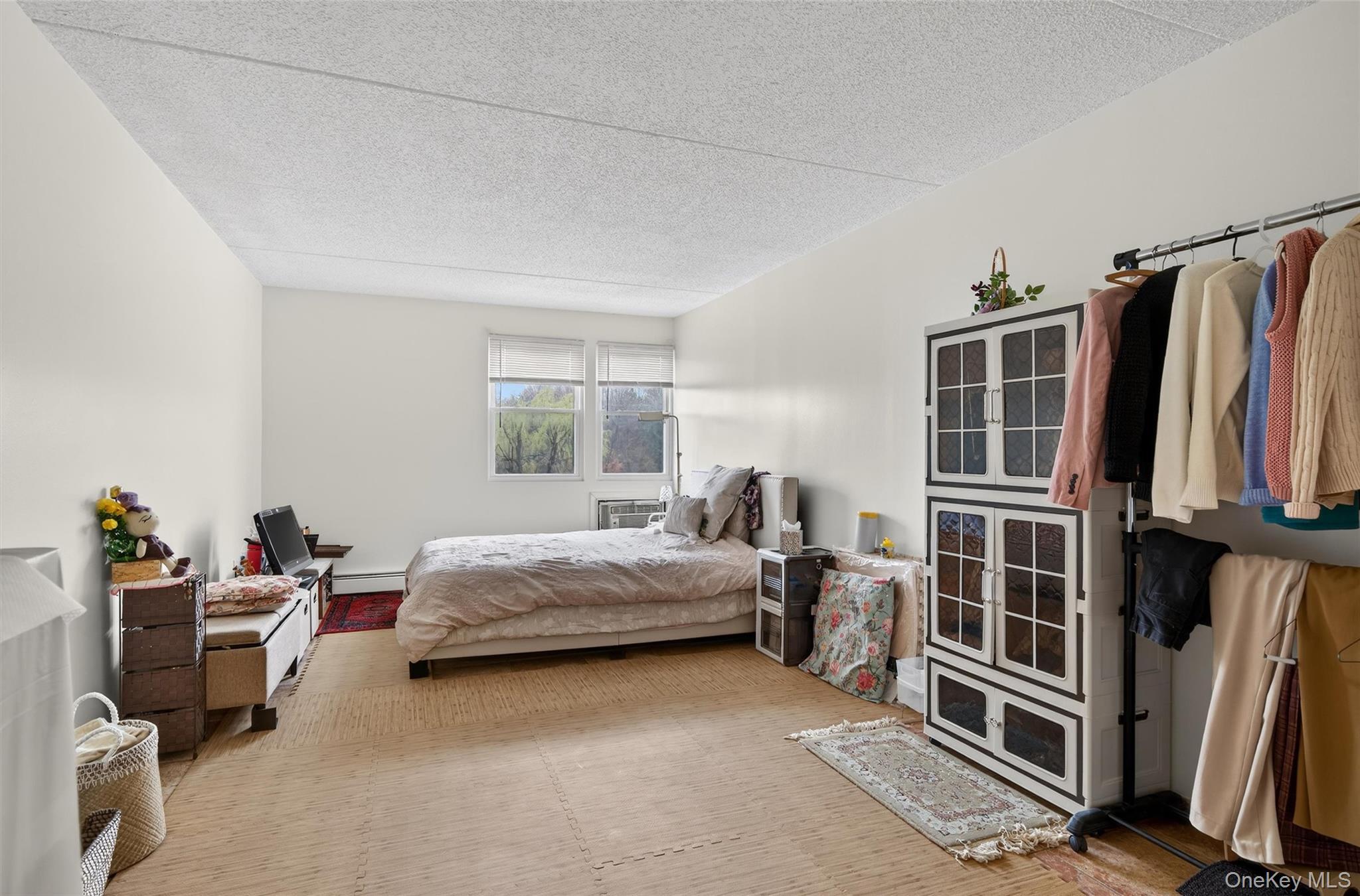 Condo Concord Orange County, NY 10940, MLS-982111-21