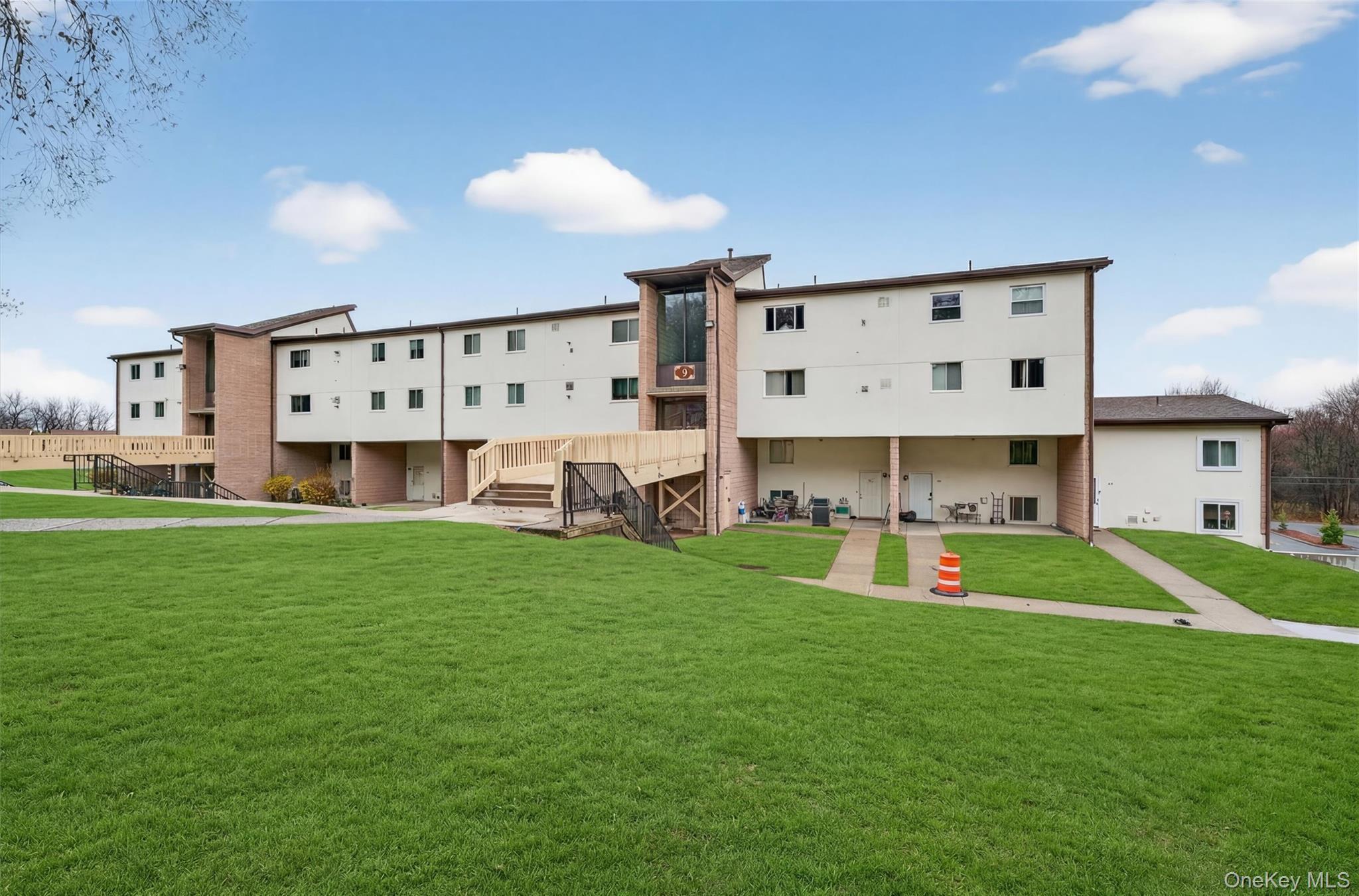 Condo Concord Orange County, NY 10940, MLS-982111-27