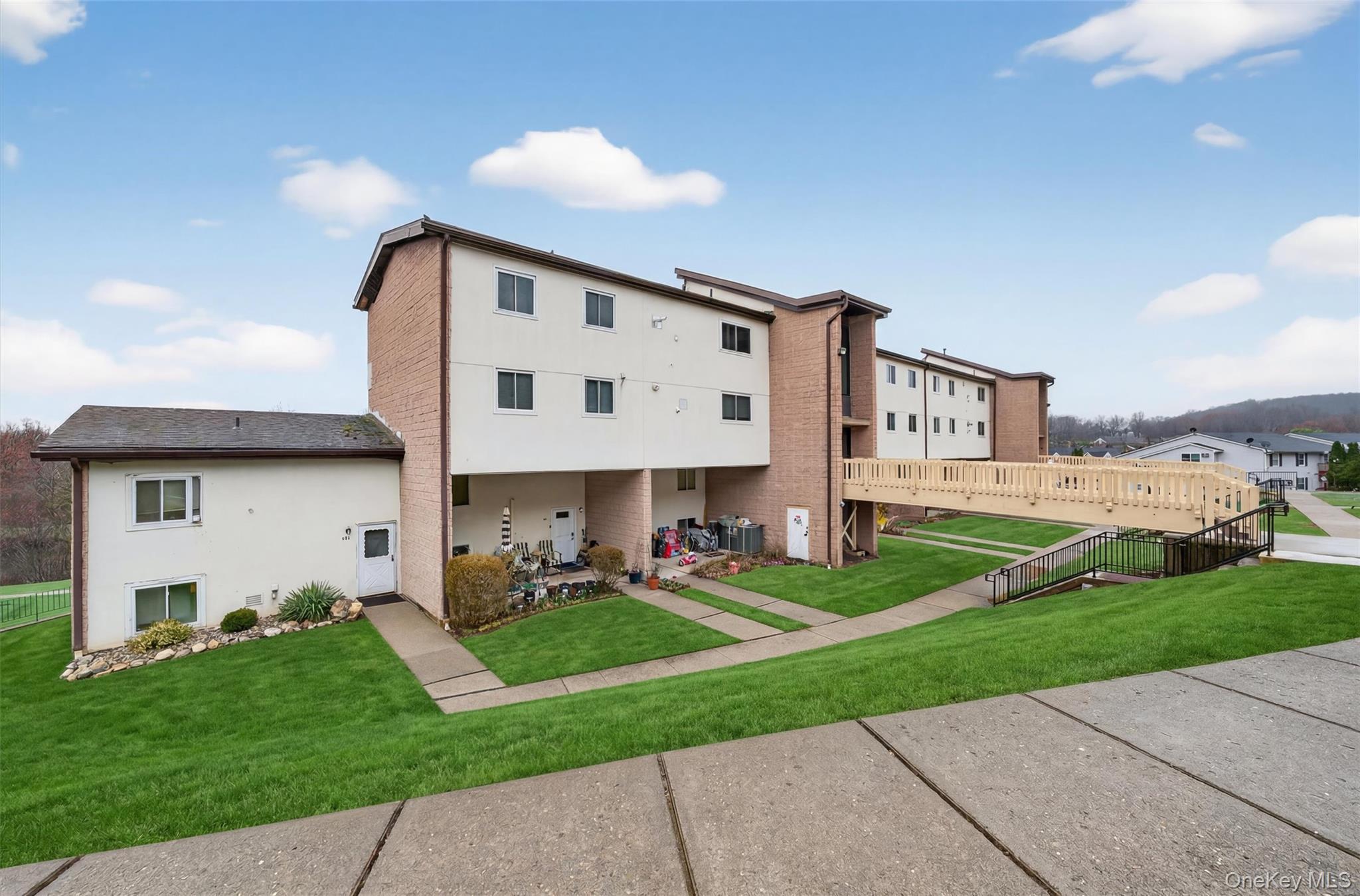 Condo Concord Orange County, NY 10940, MLS-982111-28