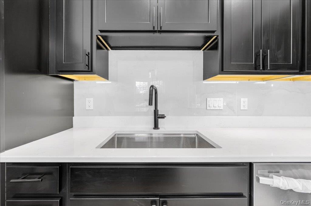 Single Family Widmer  Dutchess County, NY 12590, MLS-982128-21