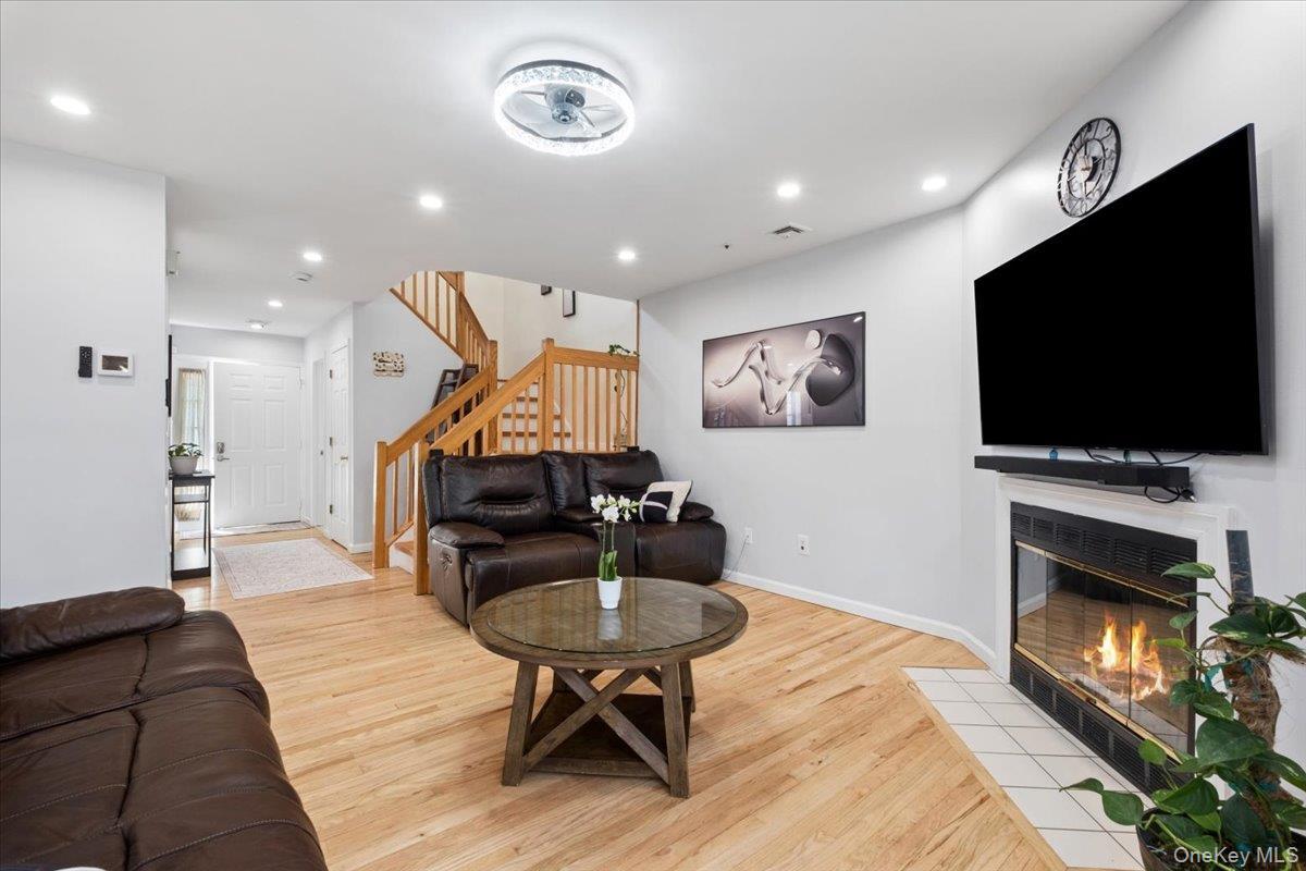 Single Family Sandpiper  Westchester County, NY 10598, MLS-982129-17