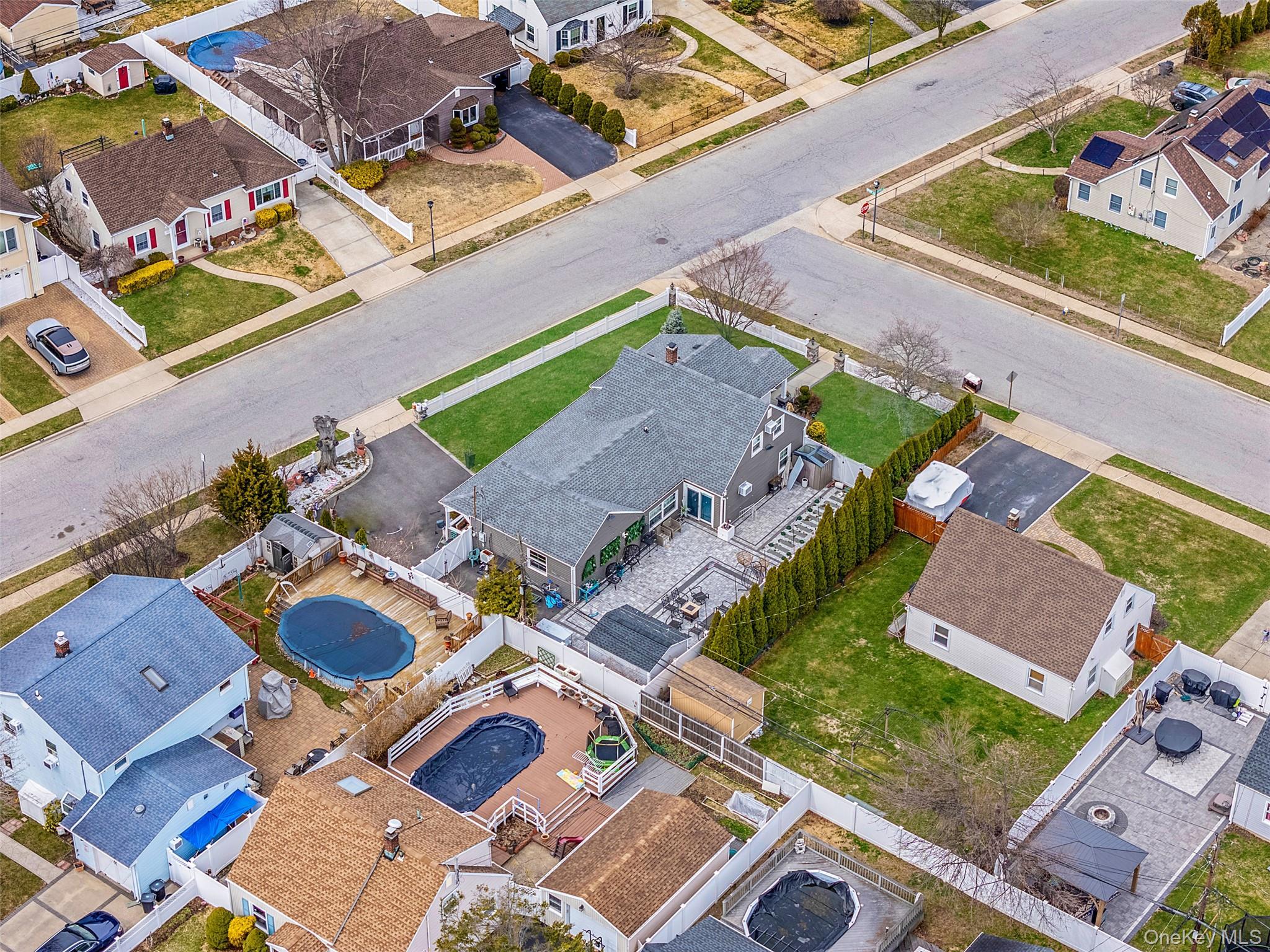 Single Family Drake  Nassau County, NY 11756, MLS-982133-2