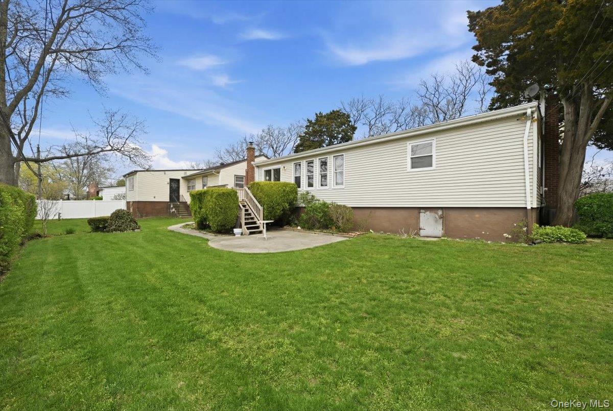 Single Family Jasmine  Nassau County, NY 11581, MLS-982143-37